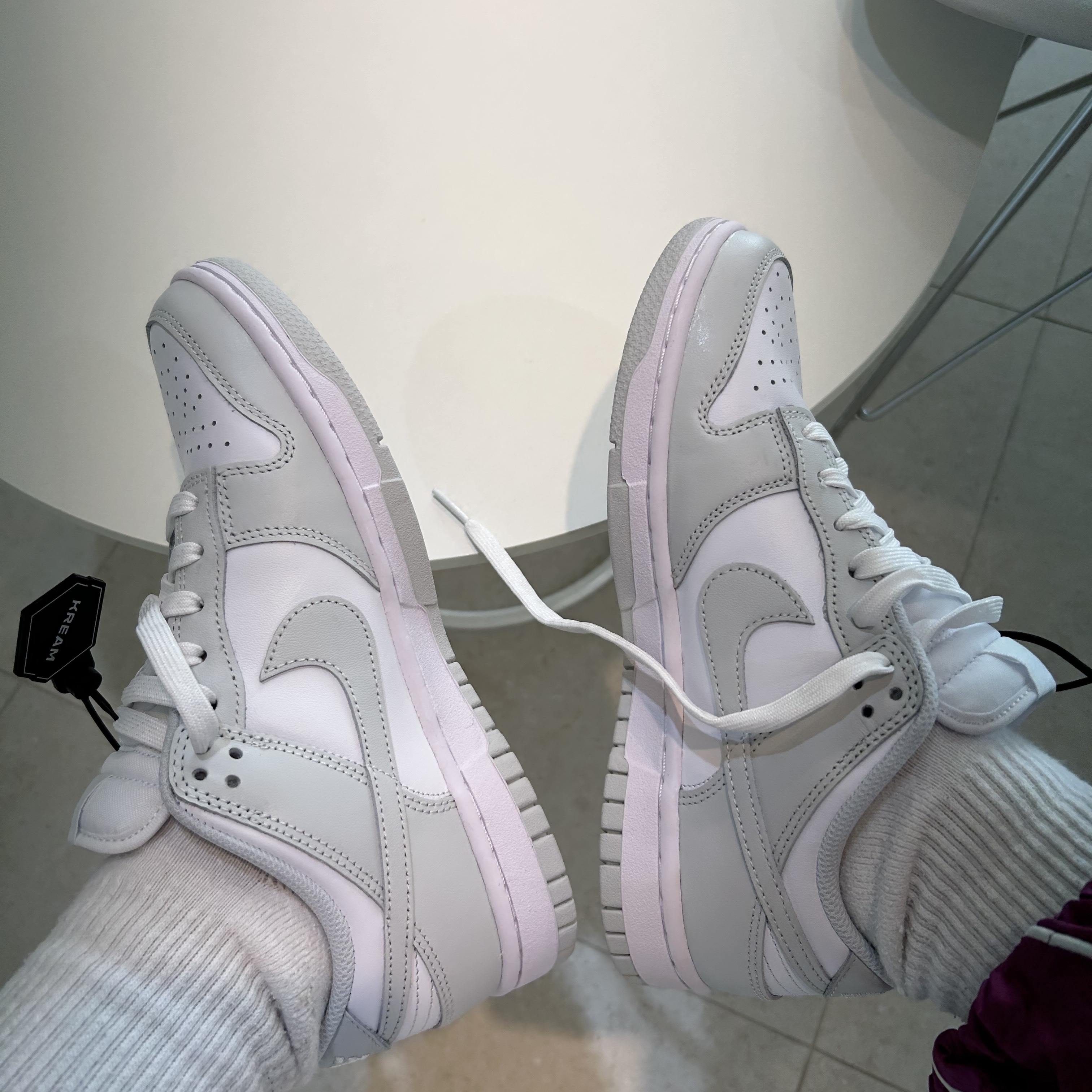 (W) Nike Dunk Low Photon Dust 착용 스타일 - 1