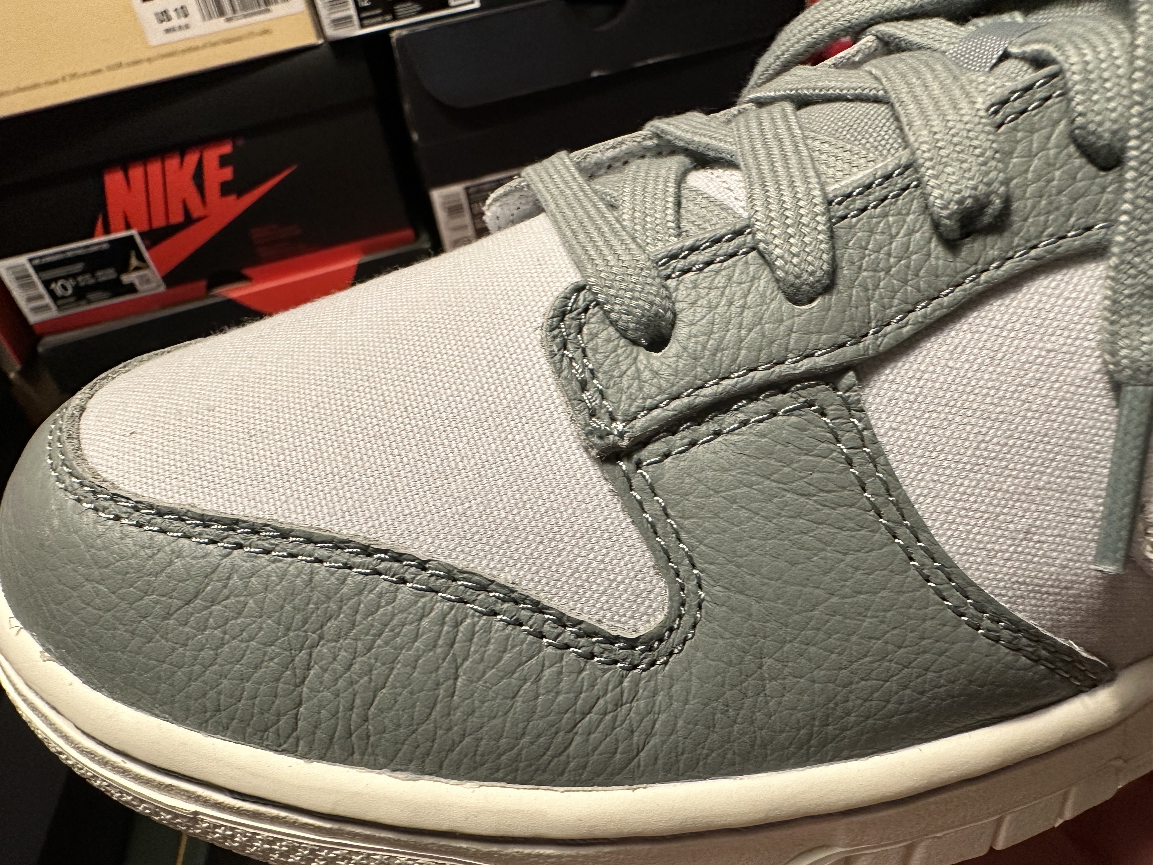 Nike Dunk Low Mica Green 착용 스타일 - 4