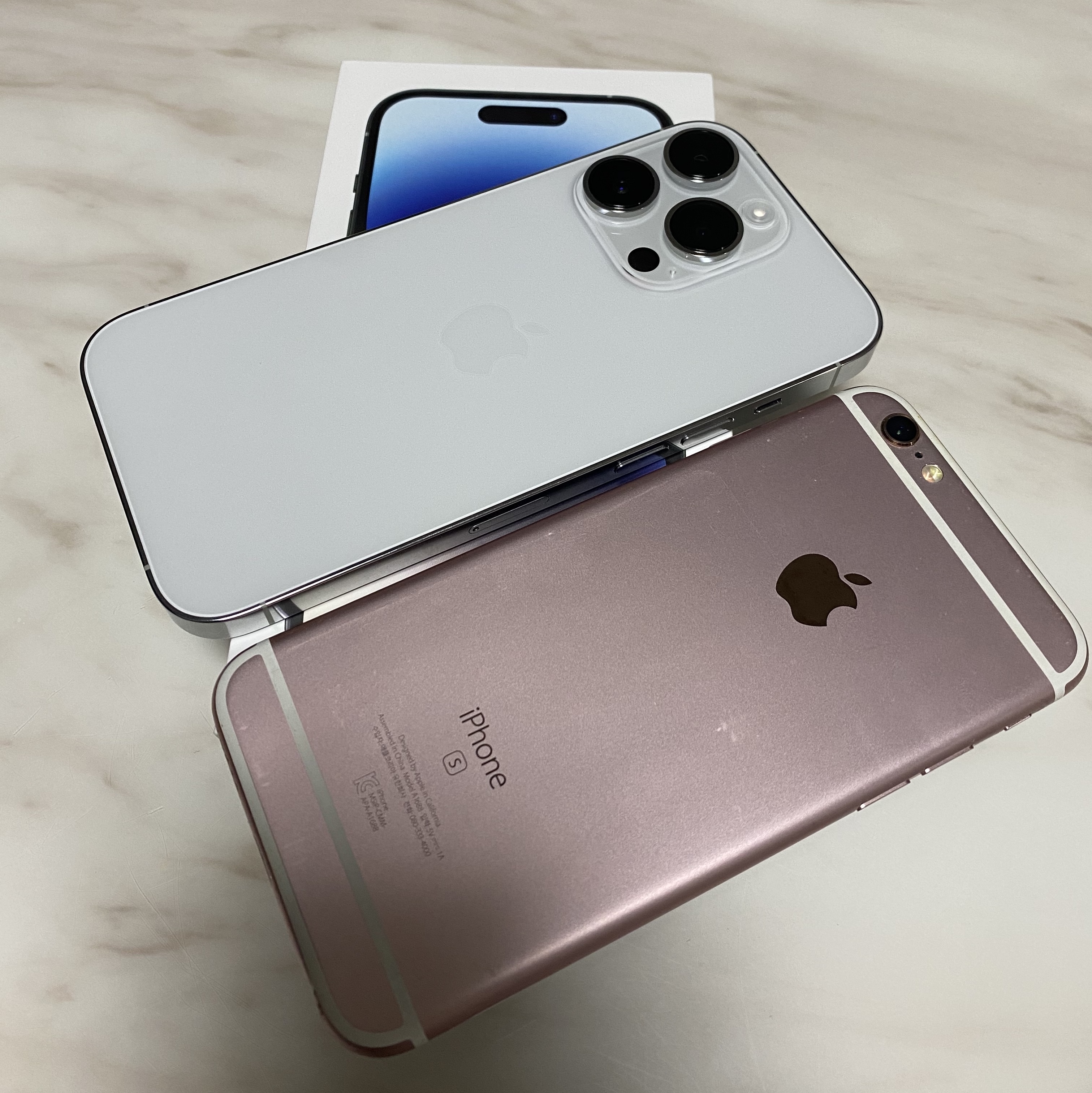 Apple iPhone 14 Pro 256GB Silver (Korean Ver.) 착용 스타일