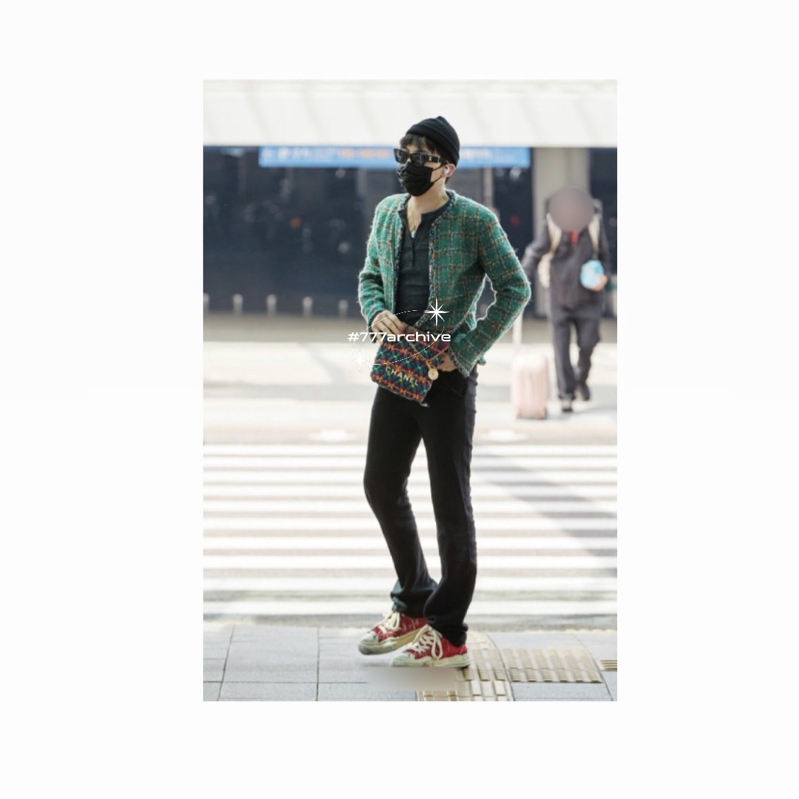 Maison Mihara Yasuhiro Peterson OG Sole OD Canvas Low-top Sneakers Red 착용 스타일 - 1