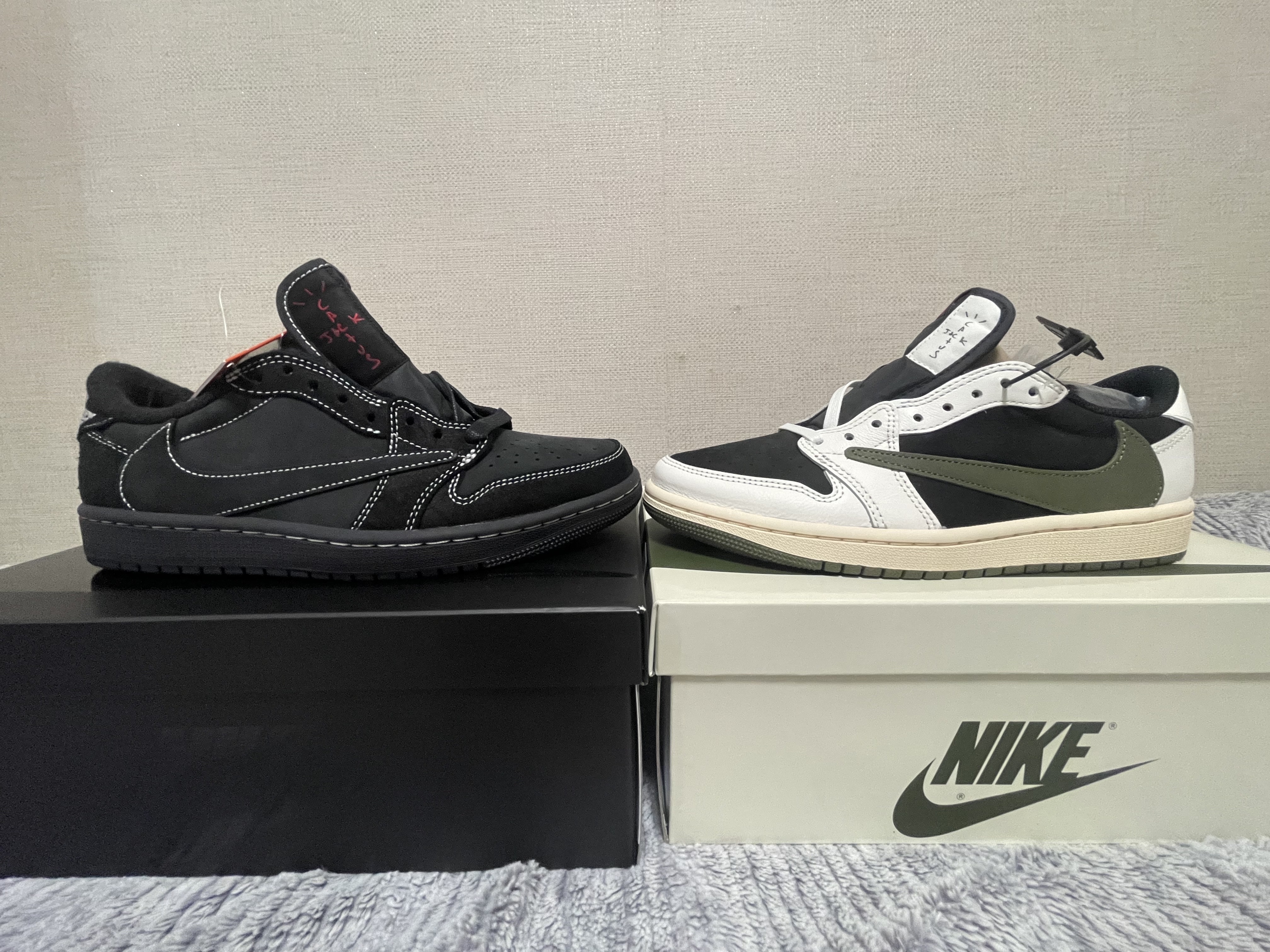 (W) Jordan 1 x Travis Scott Retro Low OG SP Medium Olive, Jordan 1 x Travis Scott Retro Low OG SP Black Phantom 착용 스타일
