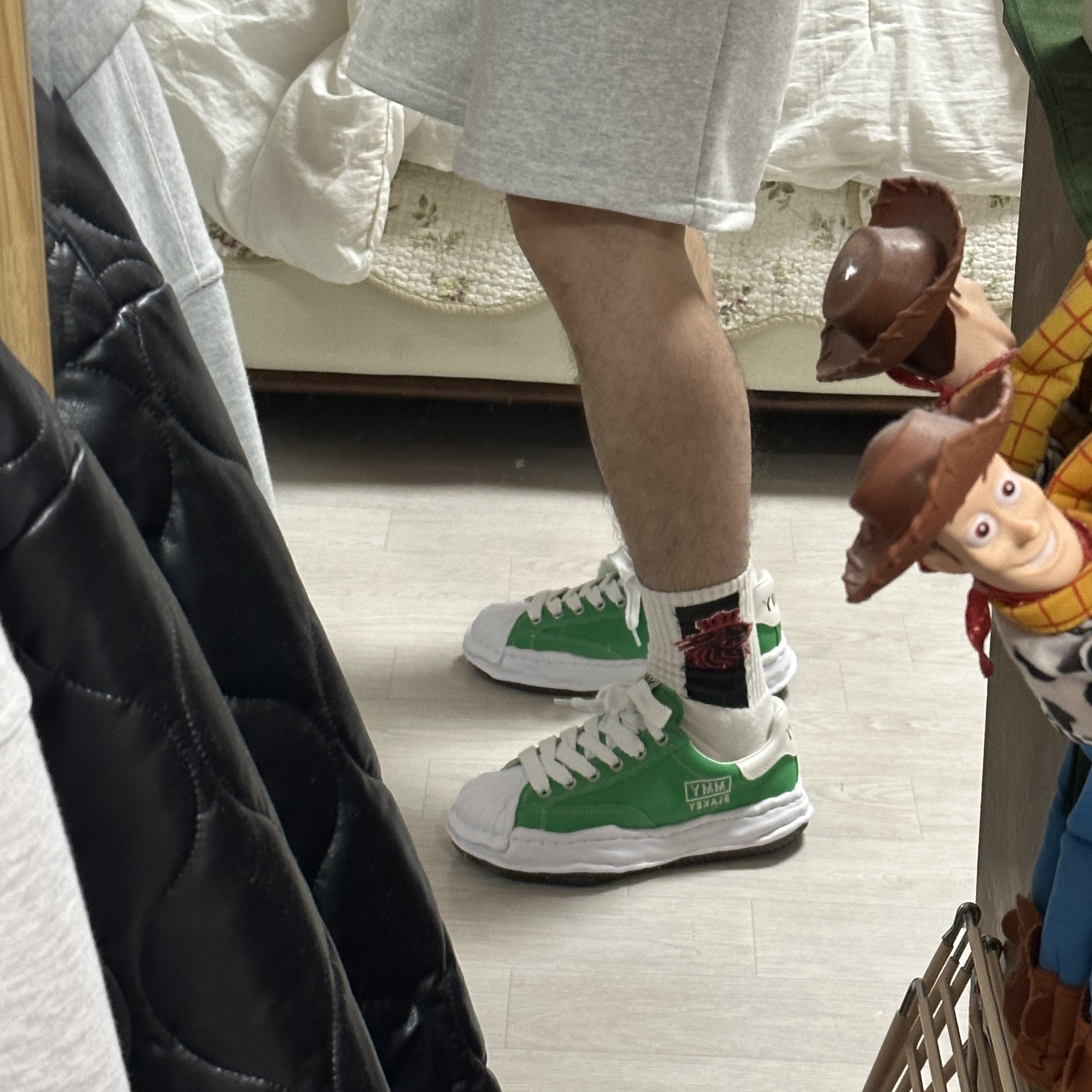 Maison Mihara Yasuhiro Blakey OG Sole Canvas Low-top Sneakers Green 착용 스타일 - 1