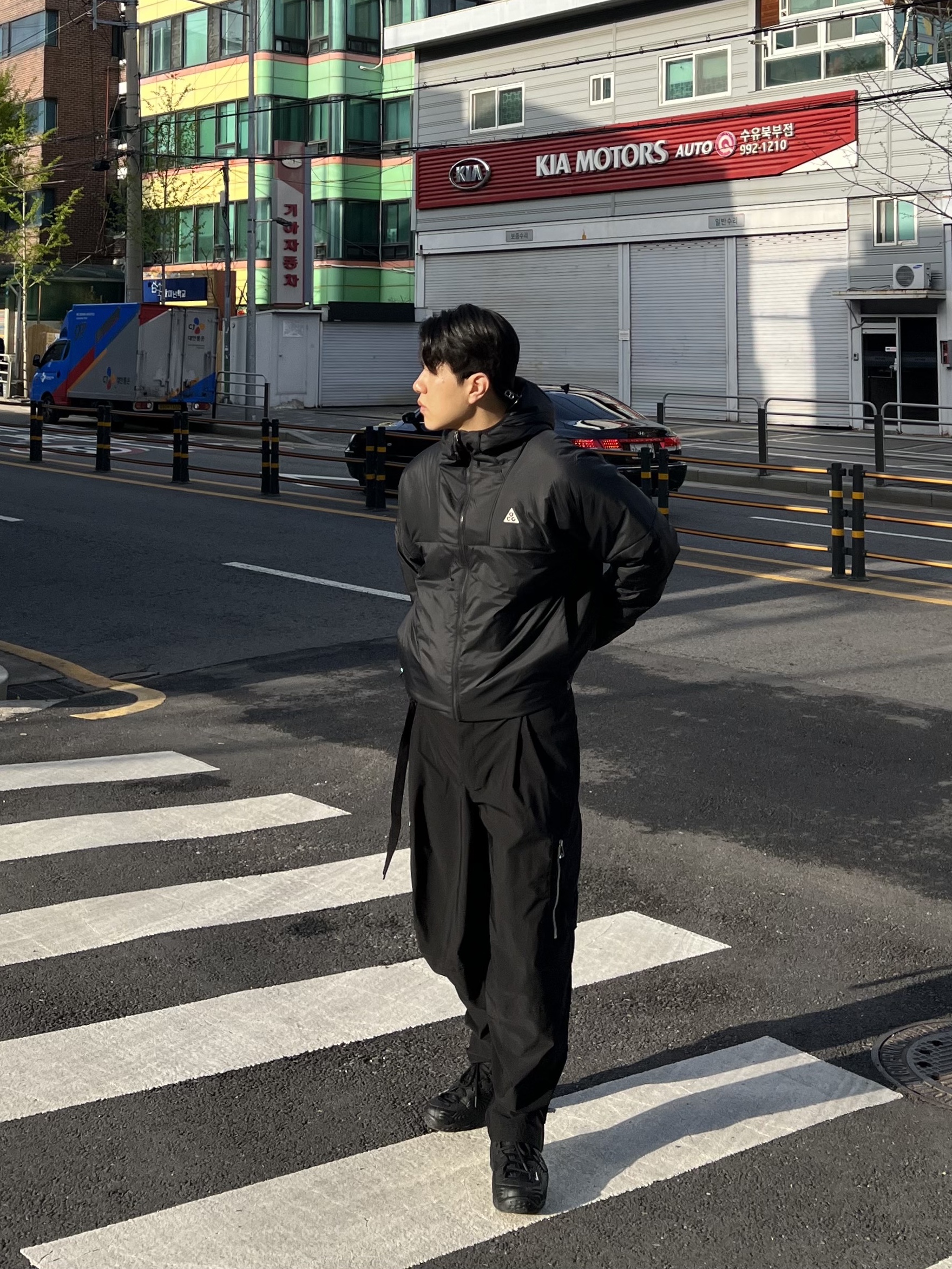 Nike x Comme des Garcons Homme Plus Air Foamposite One Black, Nike ACG Therma-Fit ADV Rope De Dope Jacket Black - Asia 착용 스타일 - 3