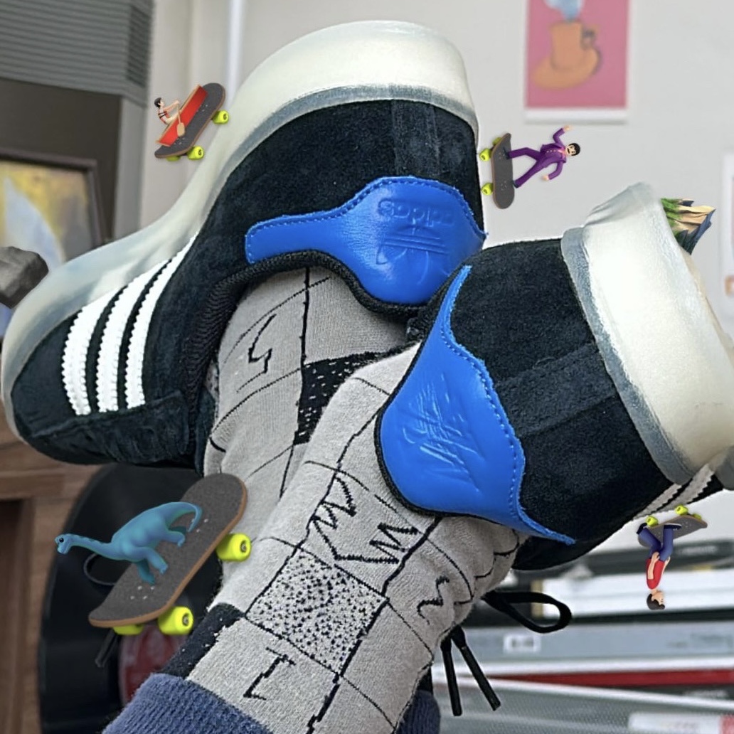 Adidas x Maxallure Skateboards Campus ADV Core Black Cloud White 착용 스타일 - 4
