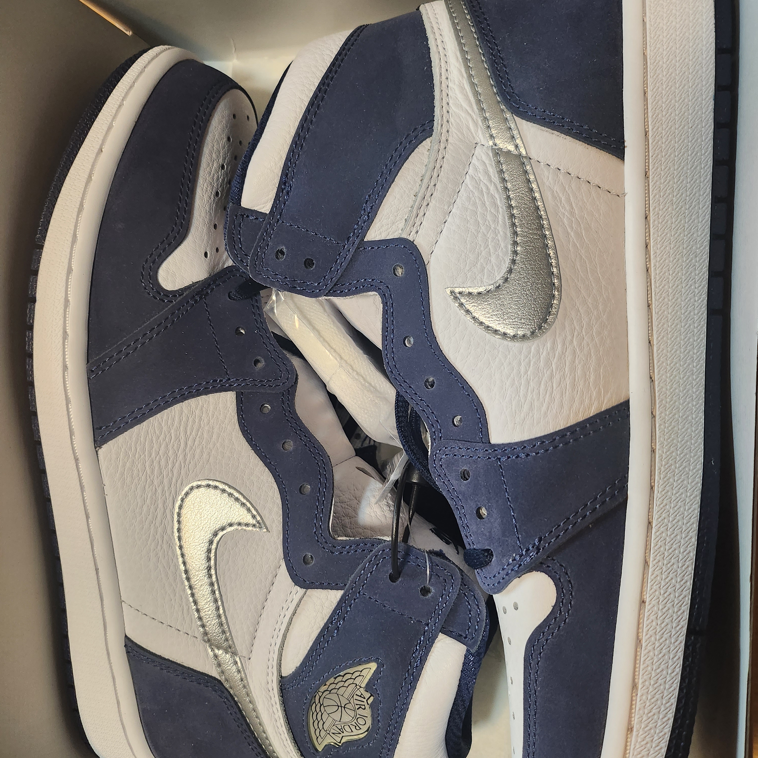 Jordan 1 Retro High OG CO.JP Midnight Navy 착용 스타일 - 1
