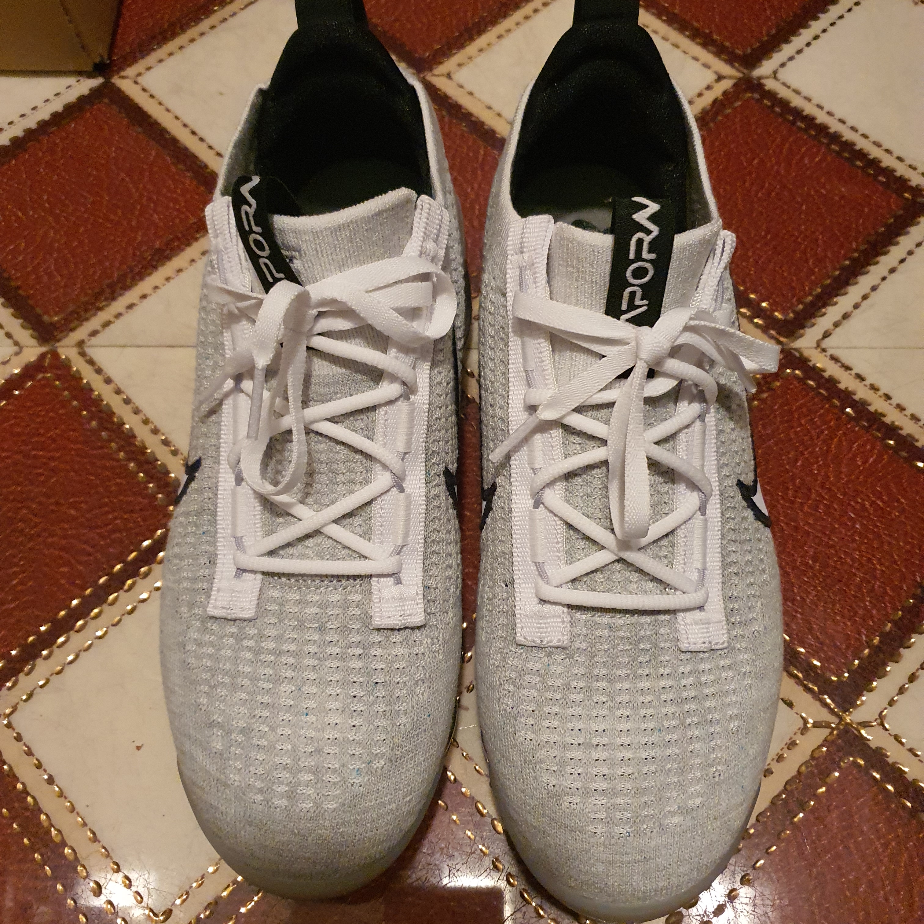 Nike Air VaporMax 2021 Flyknit White 착용 스타일