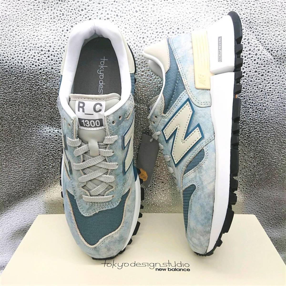 New Balance x Tokyo Design Studio R_C 1300 Grey Blue 착용 스타일 - 3