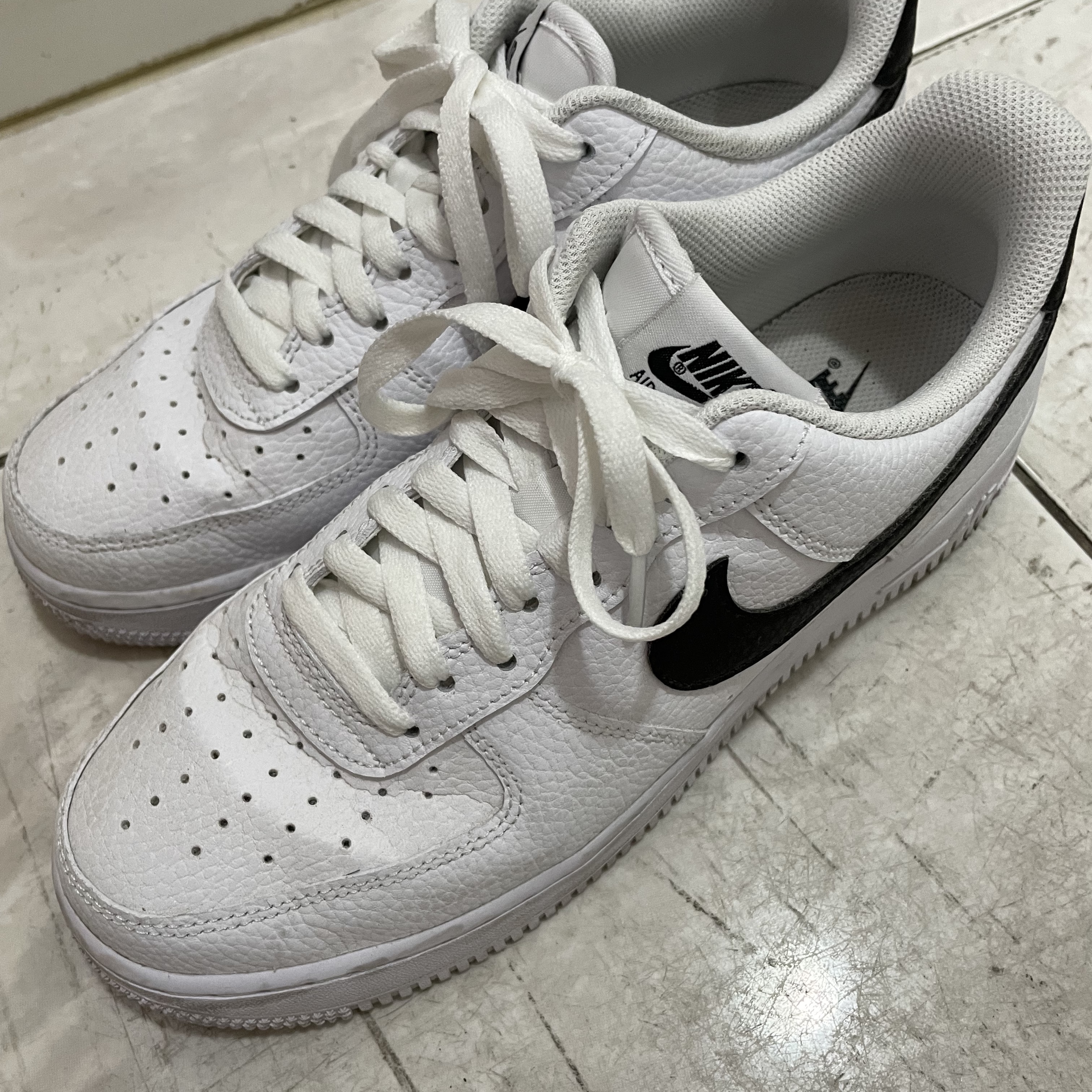 Nike Air Force 1 '07 White Black 착용 스타일