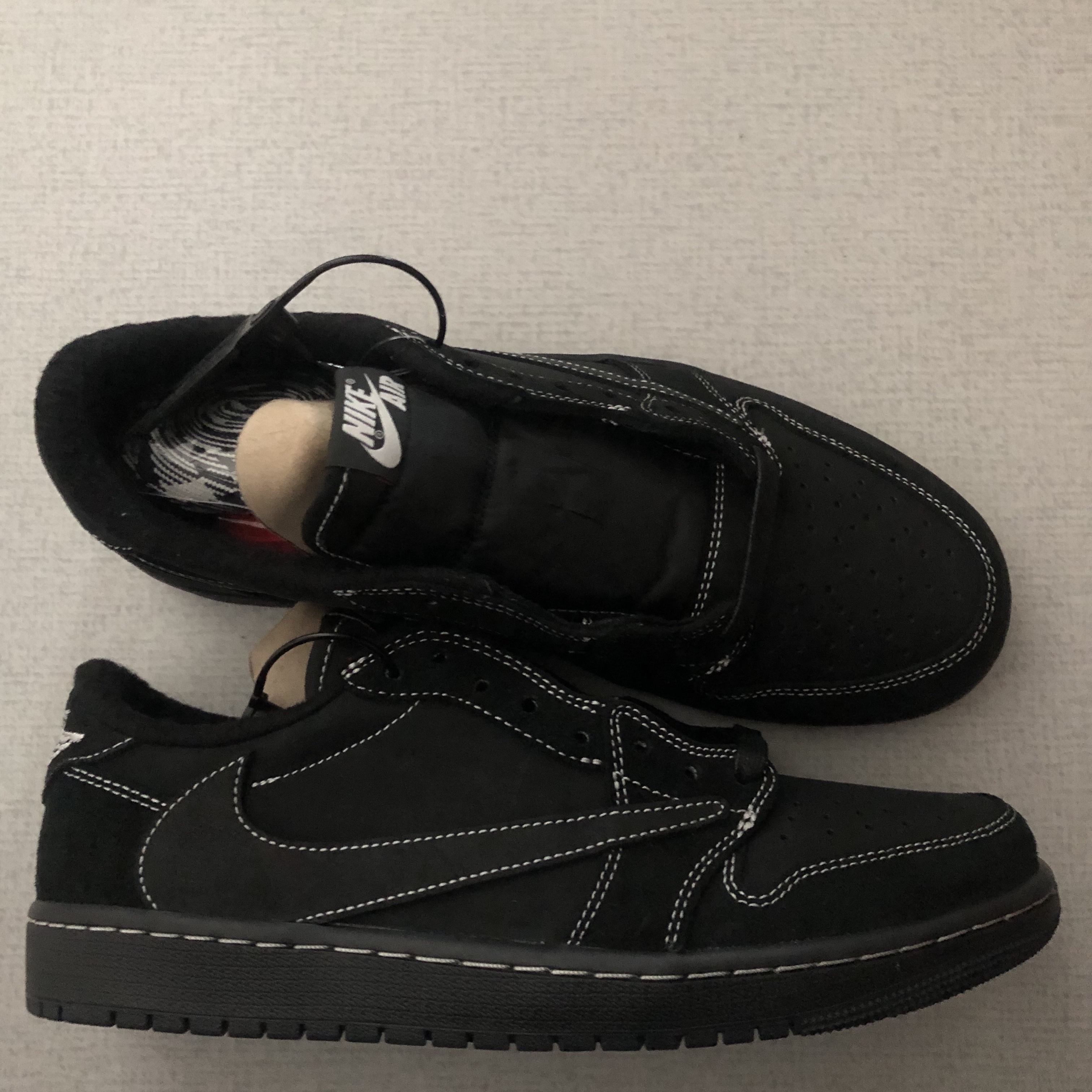 Jordan 1 x Travis Scott Retro Low OG SP Black Phantom 착용 스타일