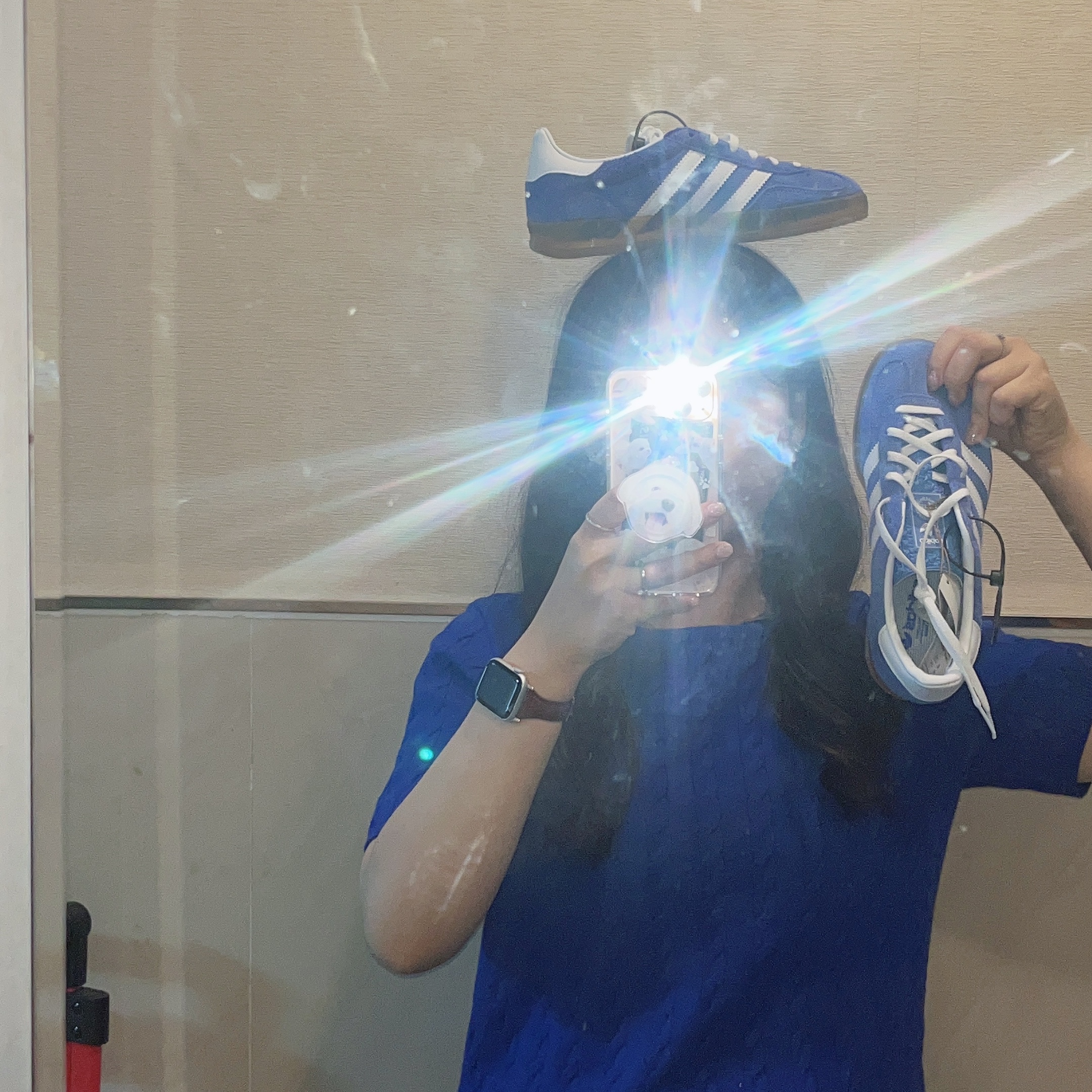 (W) Adidas Gazelle Indoor Blue Fusion Cloud White 착용 스타일