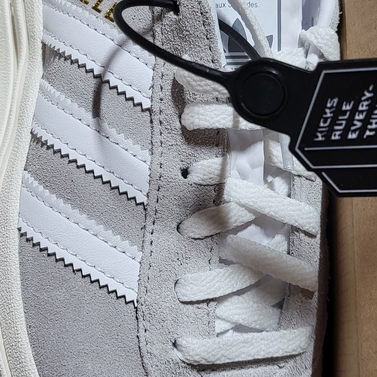 (W) Adidas Gazelle Bold Grey Cloud White 착용 스타일