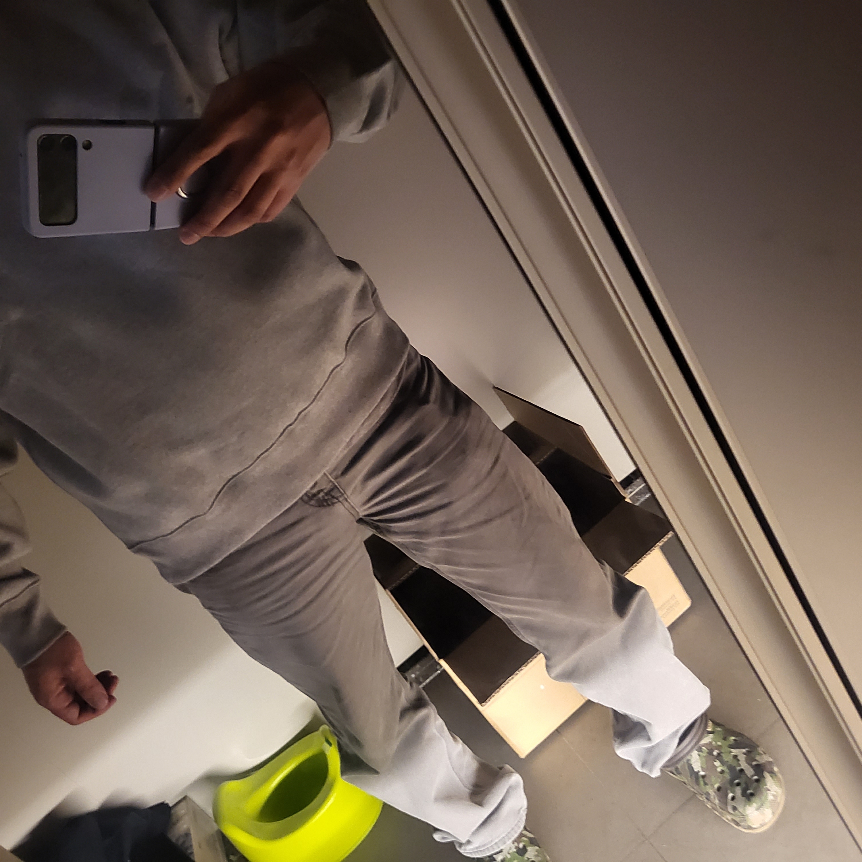 Nike NRG Solo Swoosh Crew Fleece Dark Grey Heather - Asia 착용 스타일 - 3