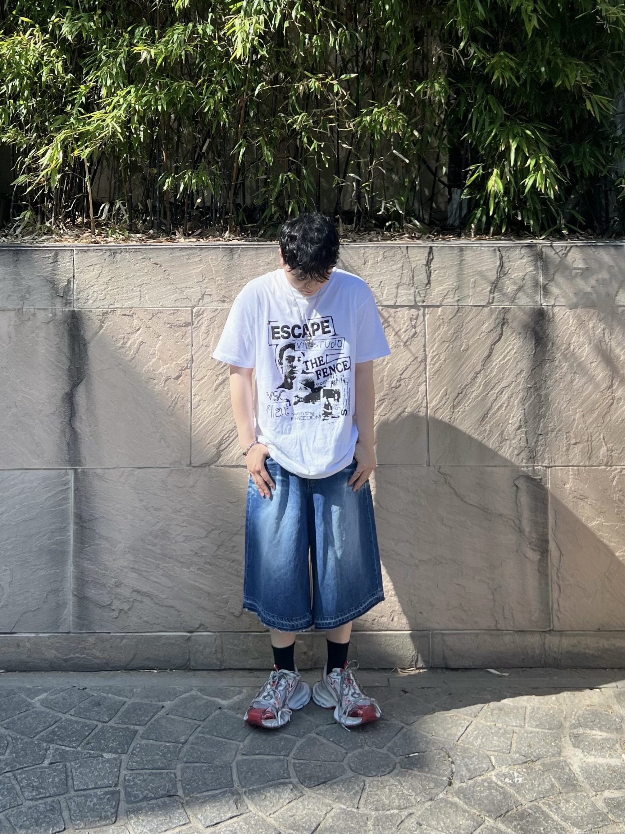Balenciaga 3XL Sneakers White Red 착용 스타일