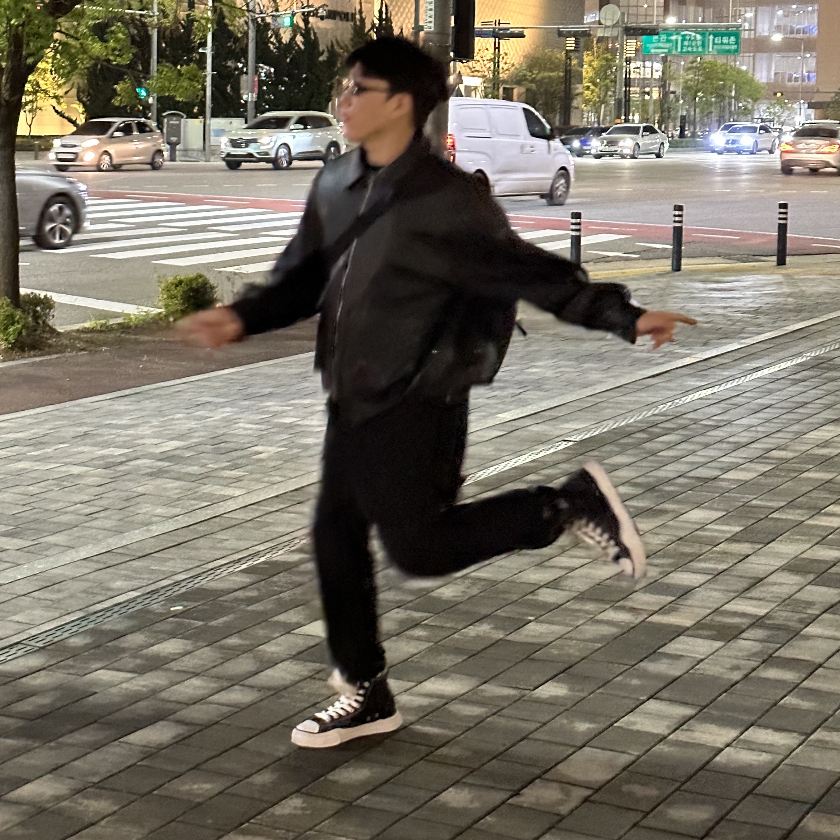 Maison Mihara Yasuhiro Peterson OG Sole Canvas High-top Sneakers Black 착용 스타일