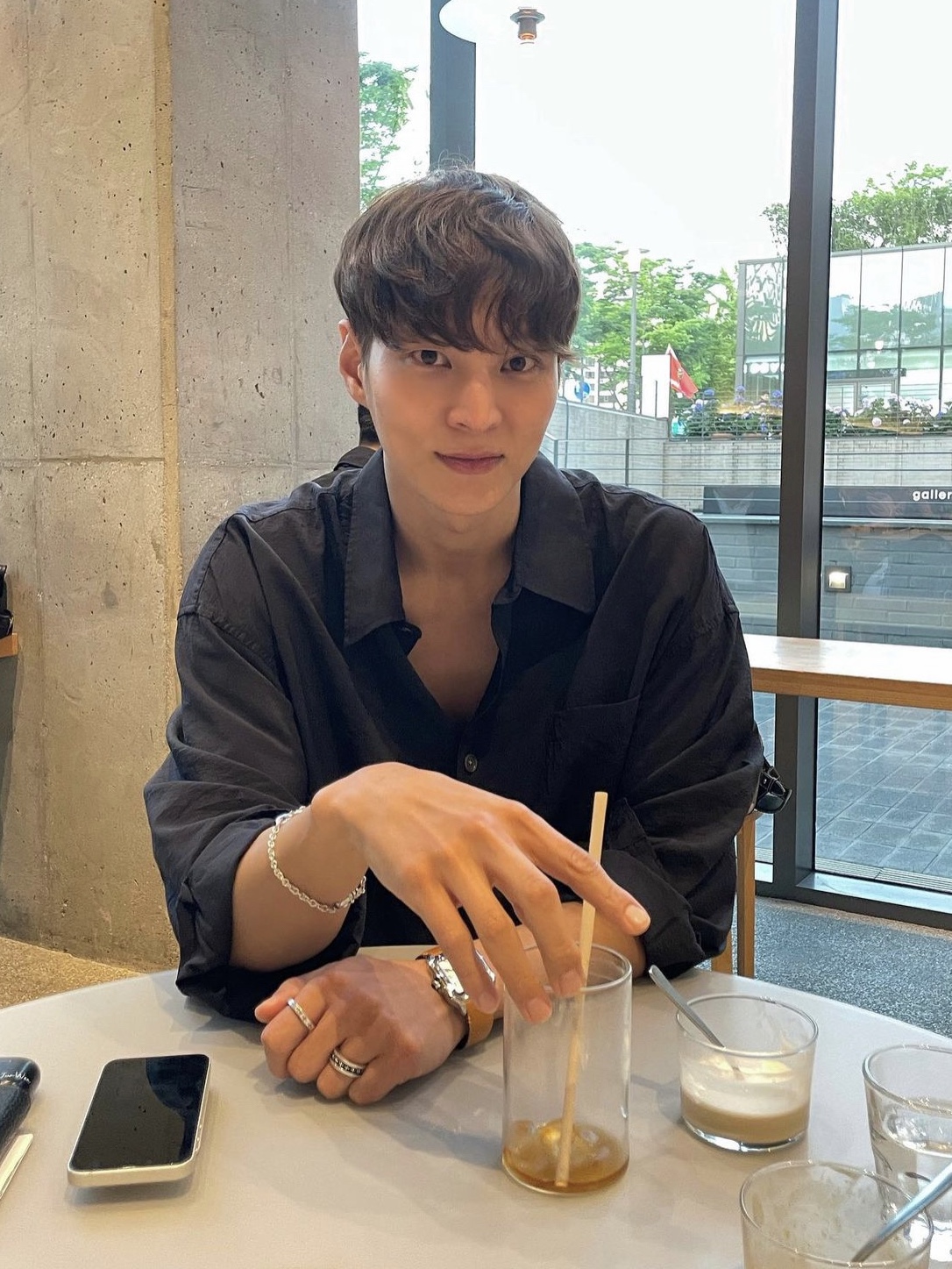 Maison Margiela Keyring Wallet Black 착용 스타일 - 1