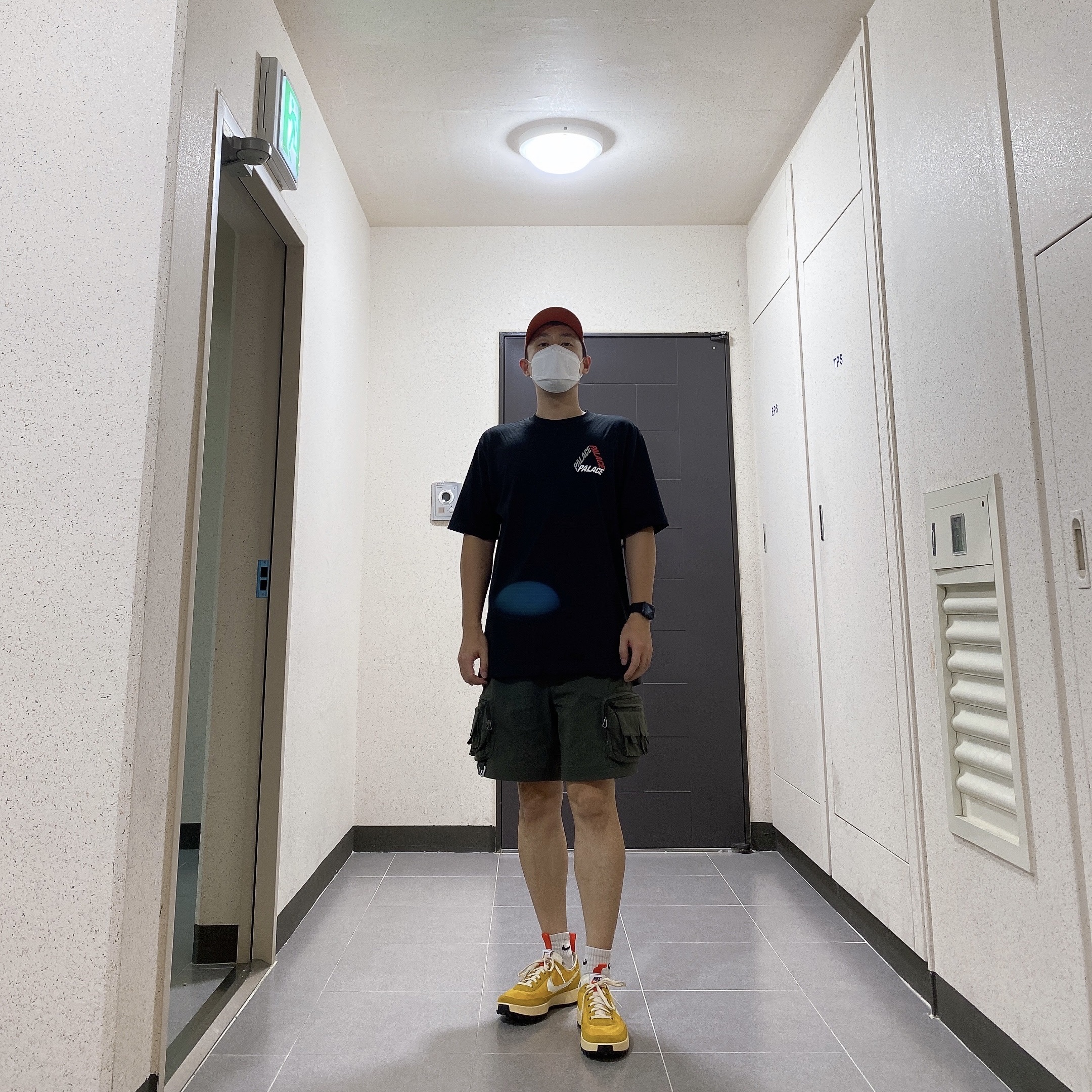 Palace Basically A Light Wax 6-Panel Orange - 21FW, Palace P-3-K-9 T-Shirt Black - 22SS 착용 스타일