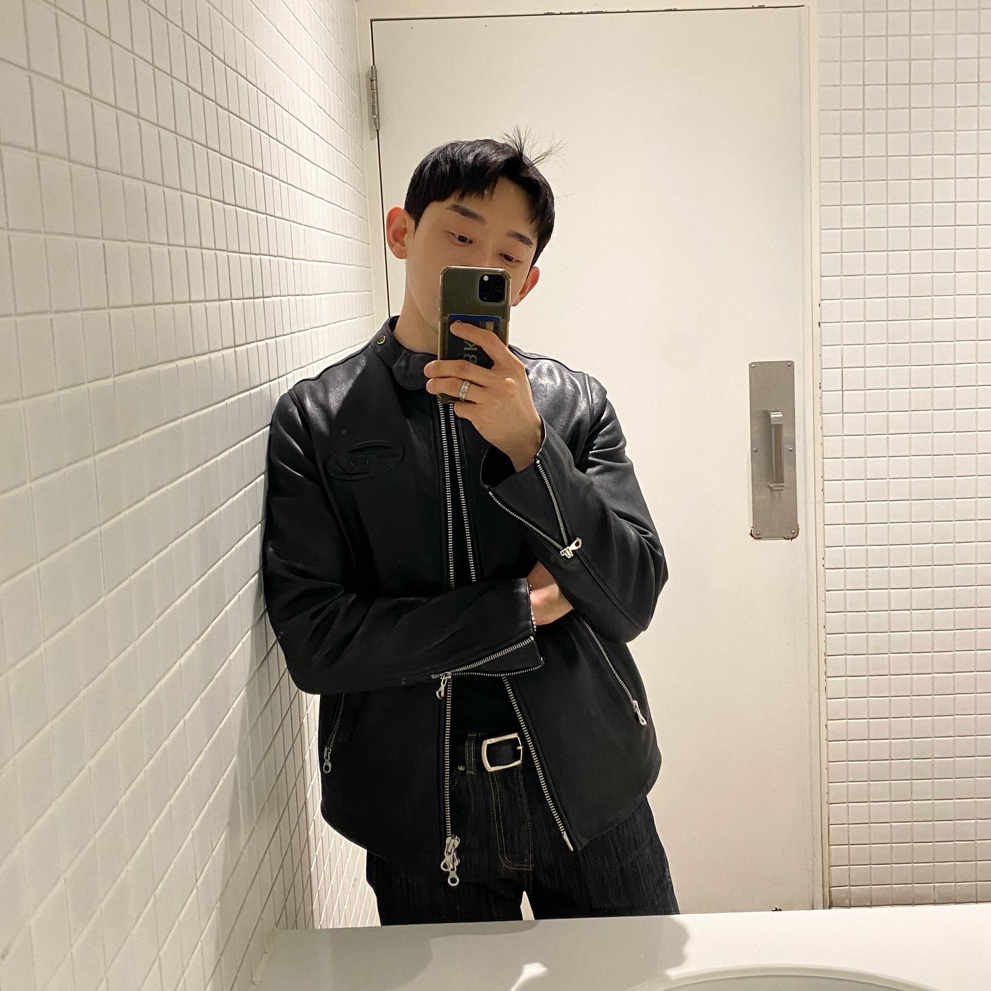 Diesel L-Metal Leather Biker Jacket with Logo Plaque Black 착용 스타일