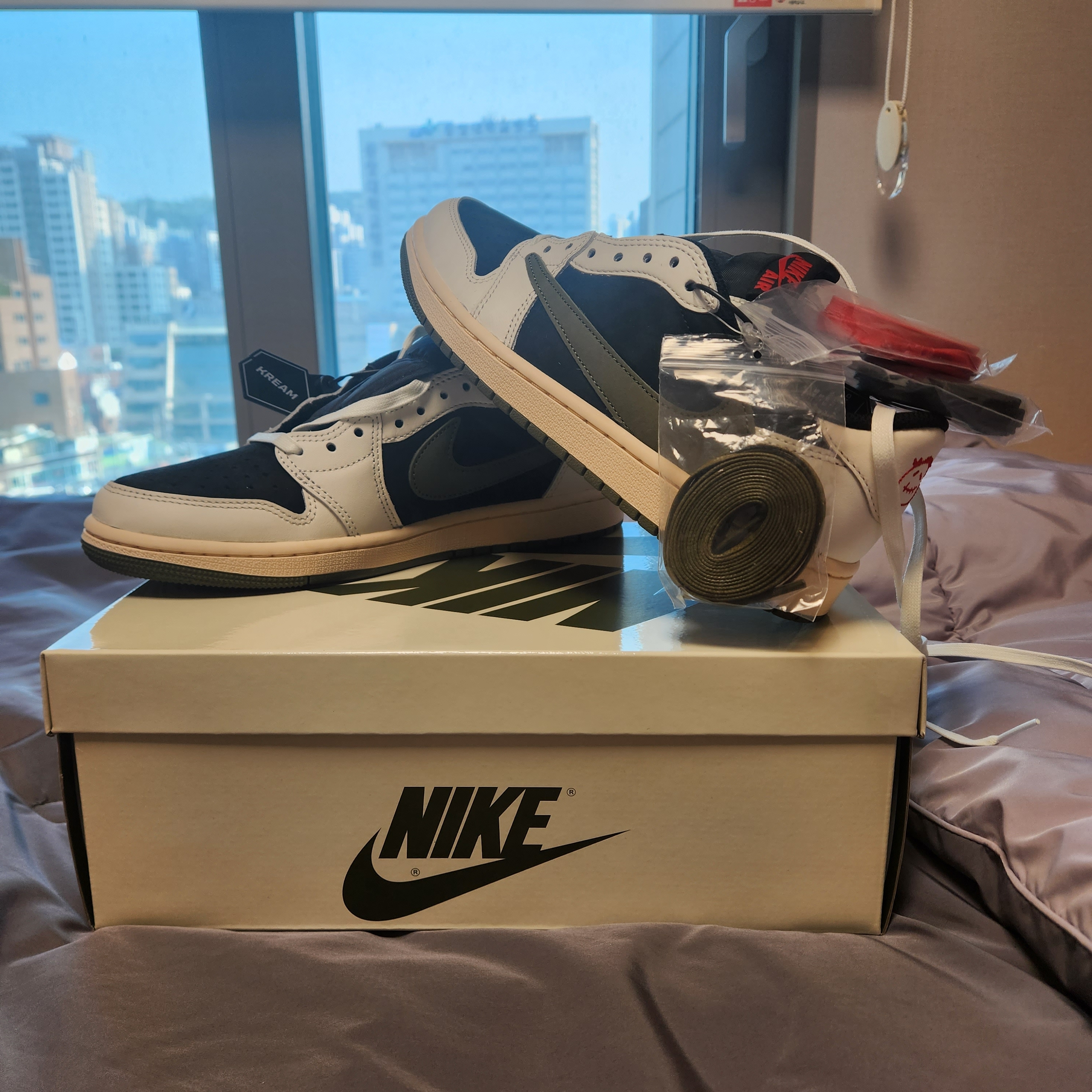 (W) Jordan 1 x Travis Scott Retro Low OG SP Medium Olive 착용 스타일