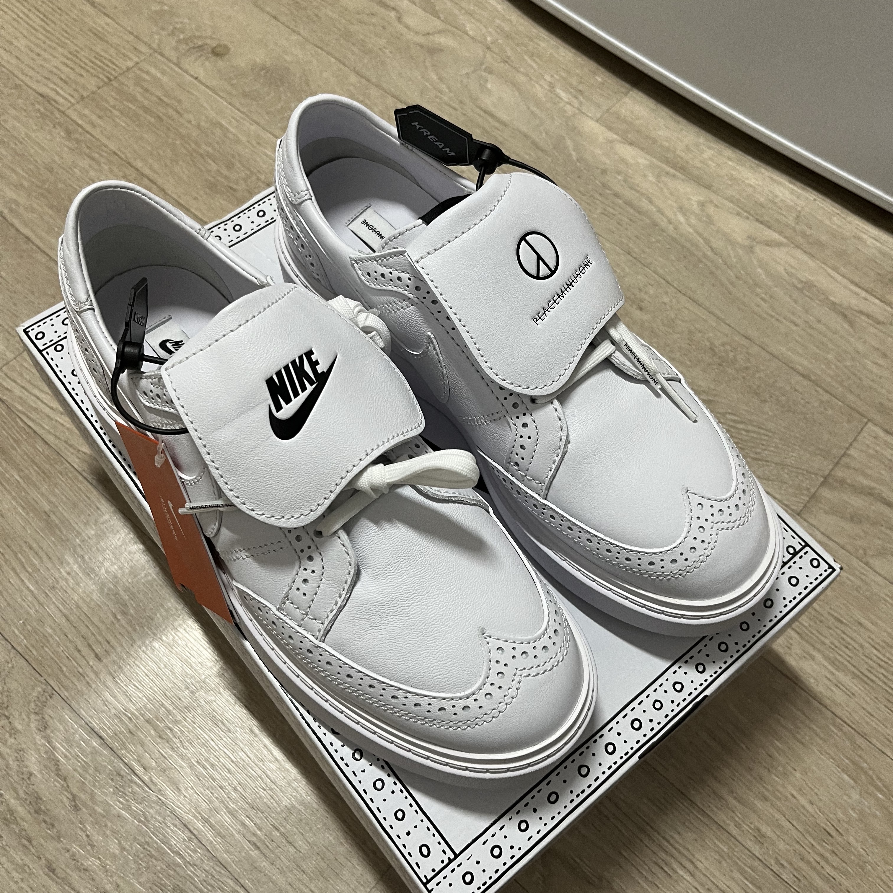 Nike x Peaceminusone Kwondo1 White 착용 스타일 - 1