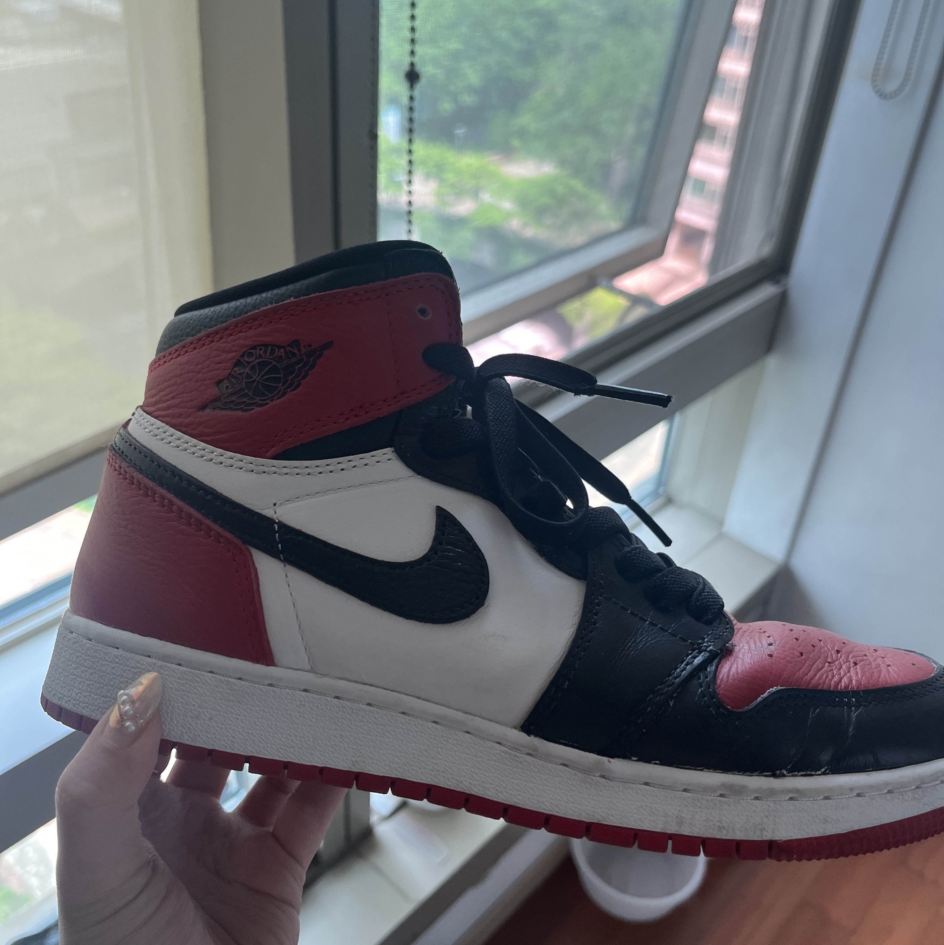 (GS) Jordan 1 Retro High OG Heritage, Jordan 1 Retro High OG Bred Toe 착용 스타일