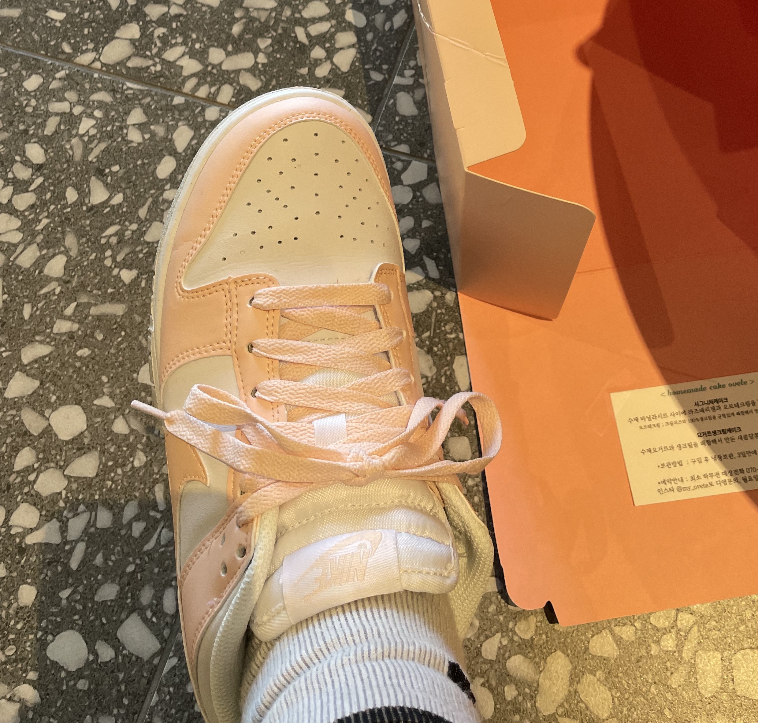 (W) Nike Dunk Low Next Nature Pale Coral 착용 스타일
