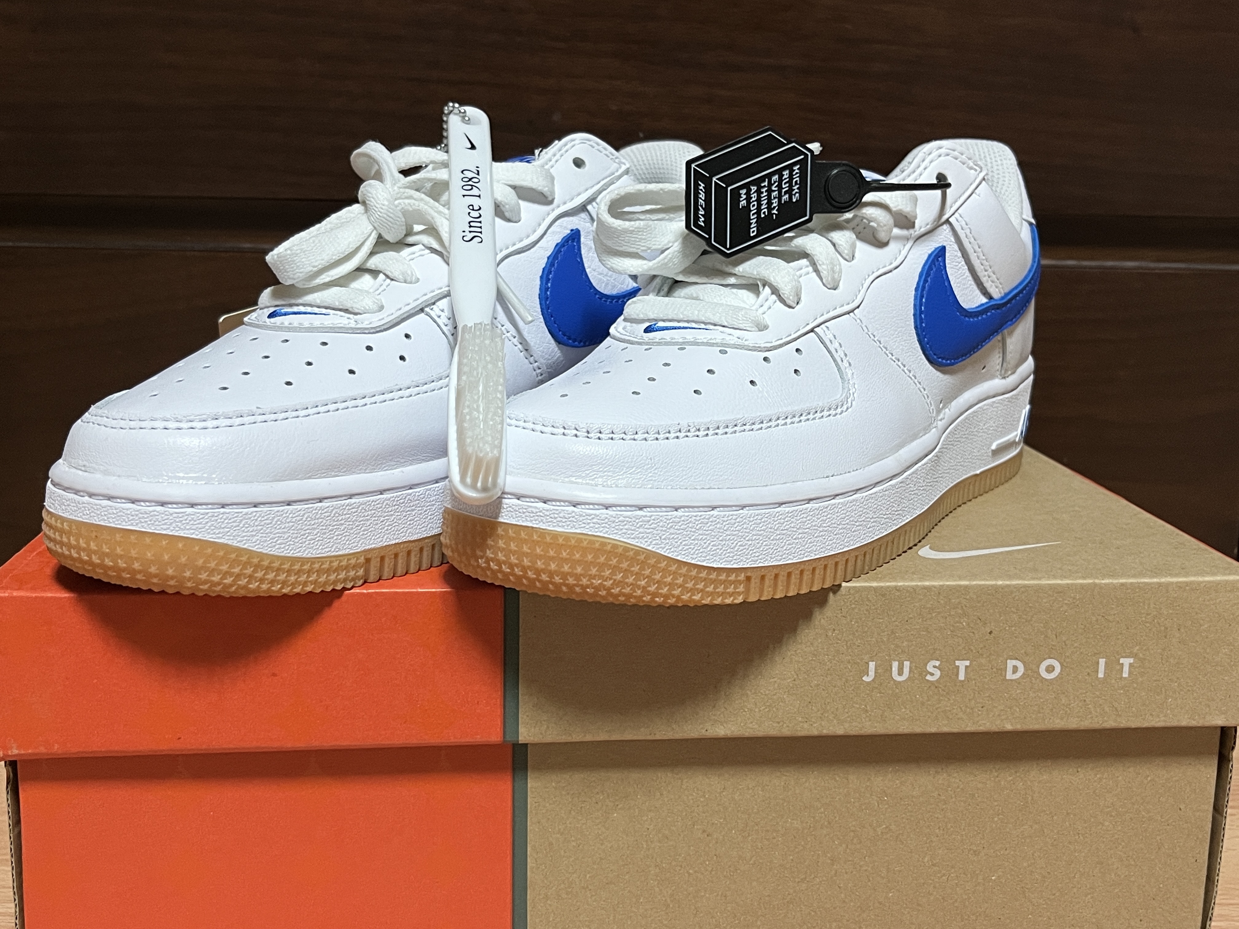 Nike Air Force 1 Low Retro Color of the Month Varsity Royal 착용 스타일