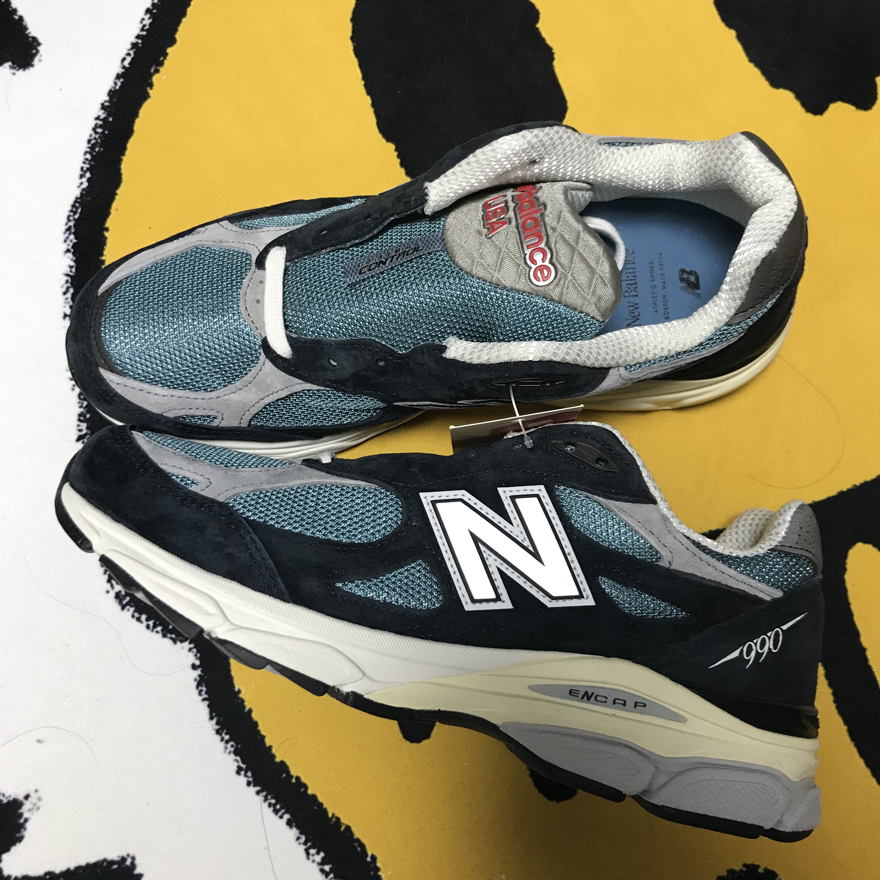 New Balance 990v3 Made in USA Navy Spring Tide 착용 스타일