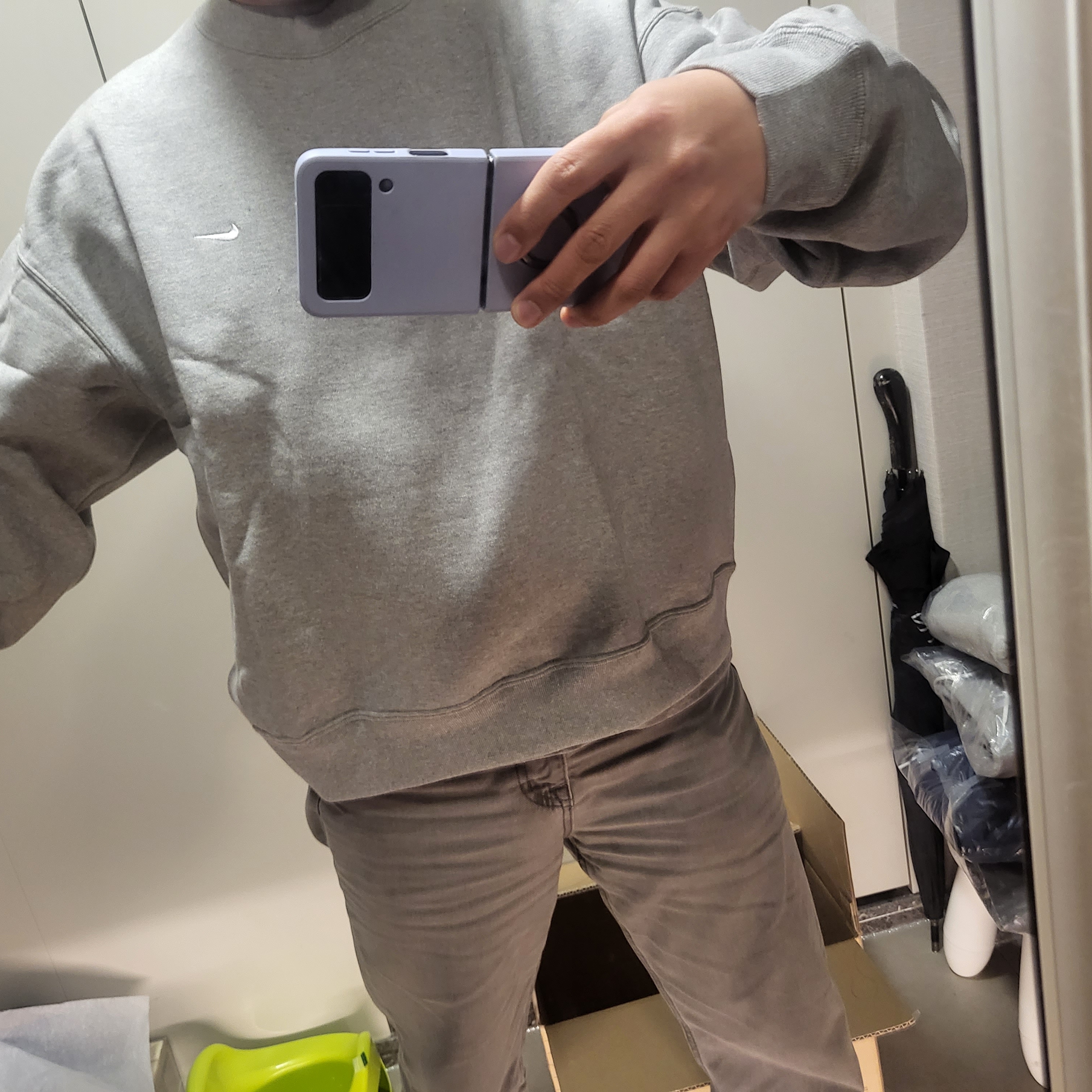 Nike NRG Solo Swoosh Crew Fleece Dark Grey Heather - Asia 착용 스타일 - 1