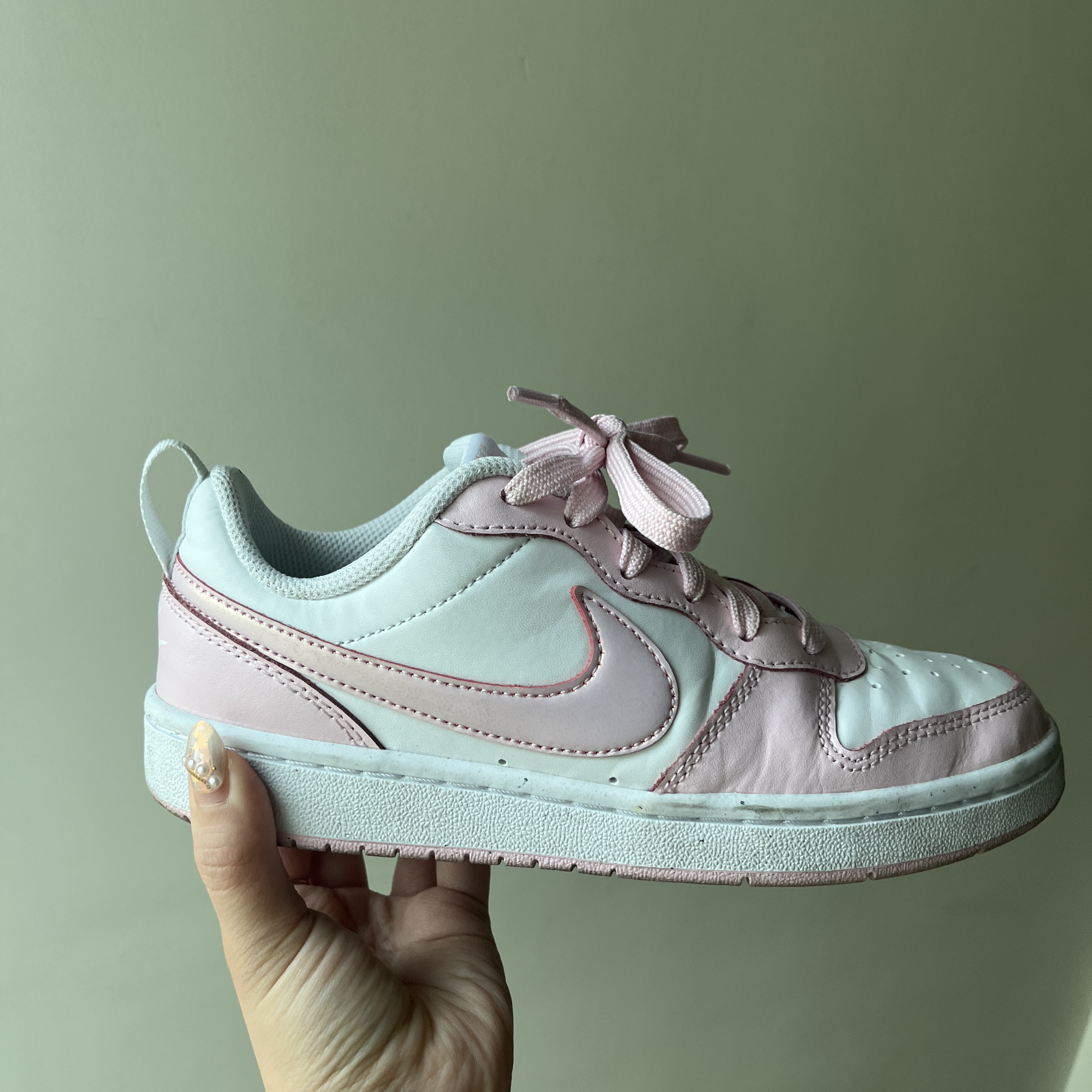 (GS) Nike Court Borough 2 SE White Pink Foam 착용 스타일