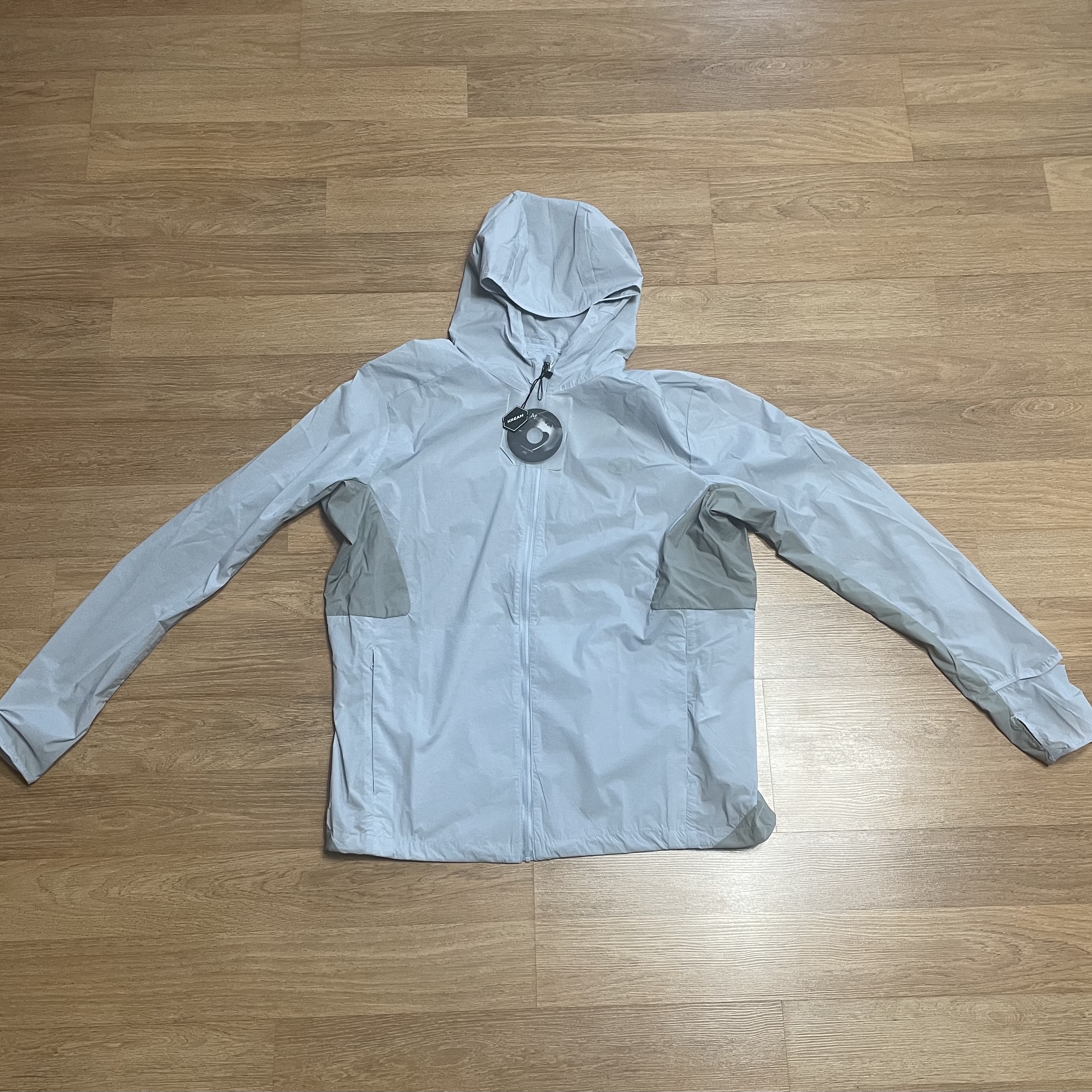 Sansan Gear Air Dash Jacket Sky Blue - 23SS 착용 스타일