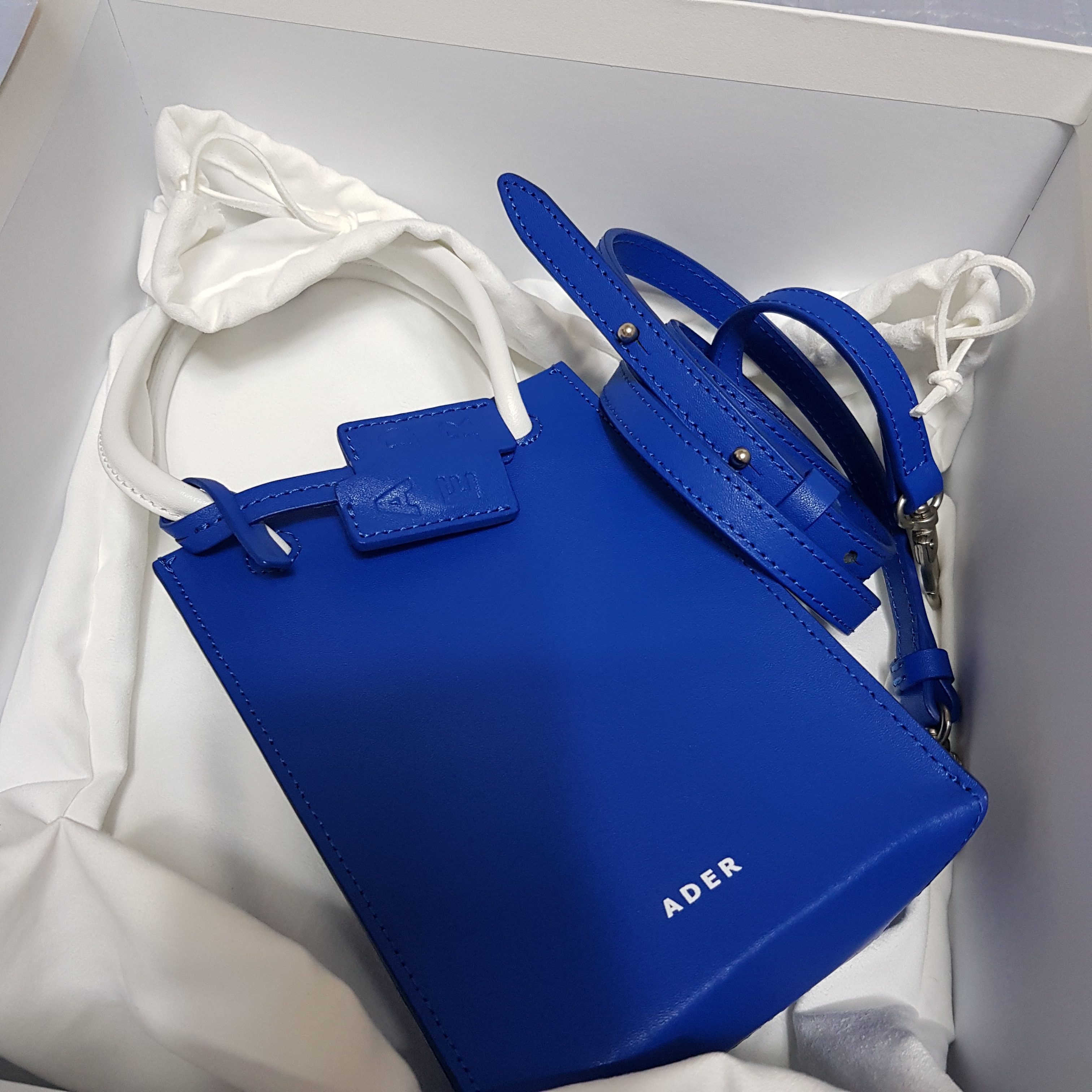 Ader Error Small Shopper Bag Blue 착용 스타일