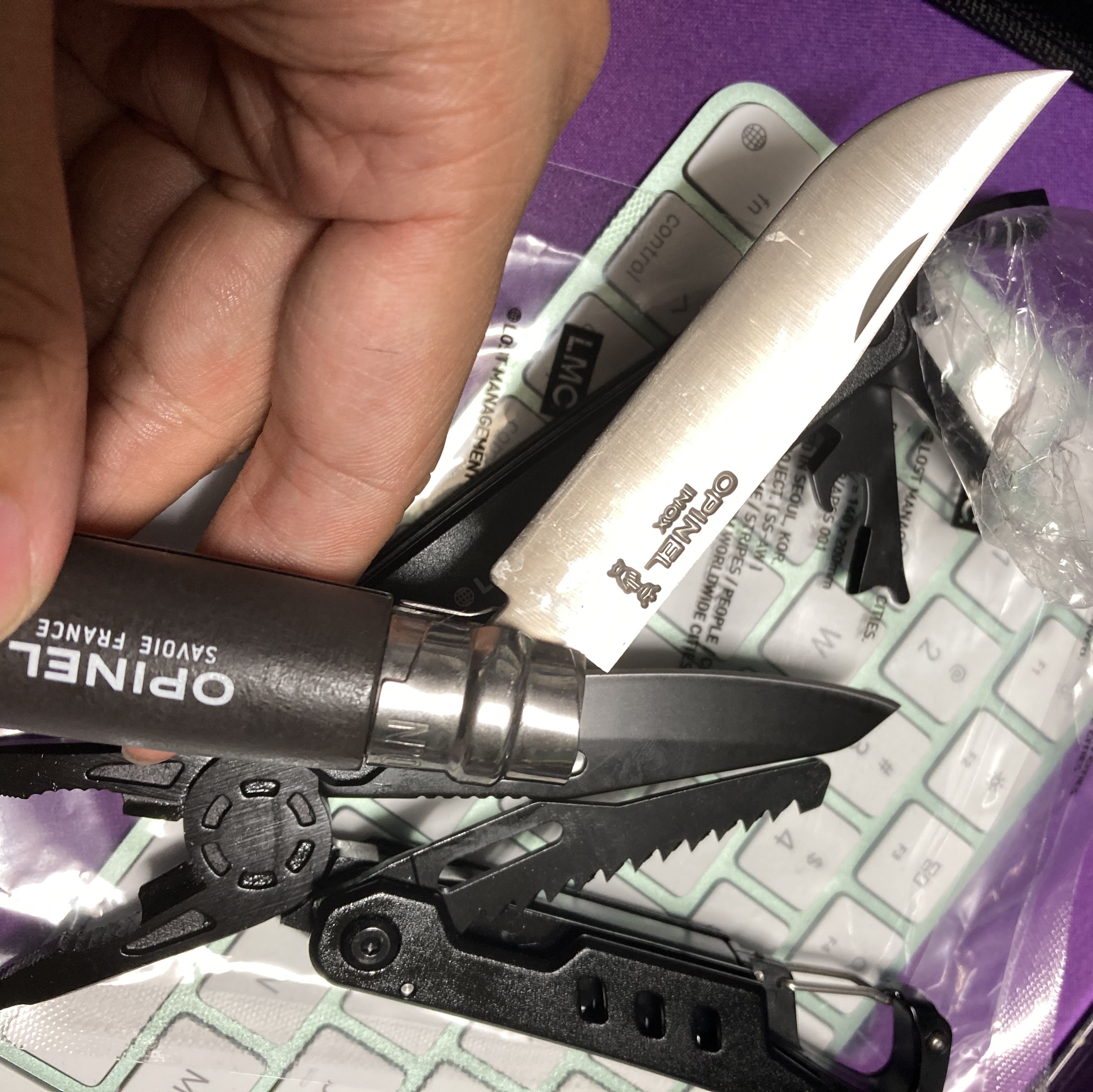 Helinox x LMC Opinel Knife 착용 스타일 - 1