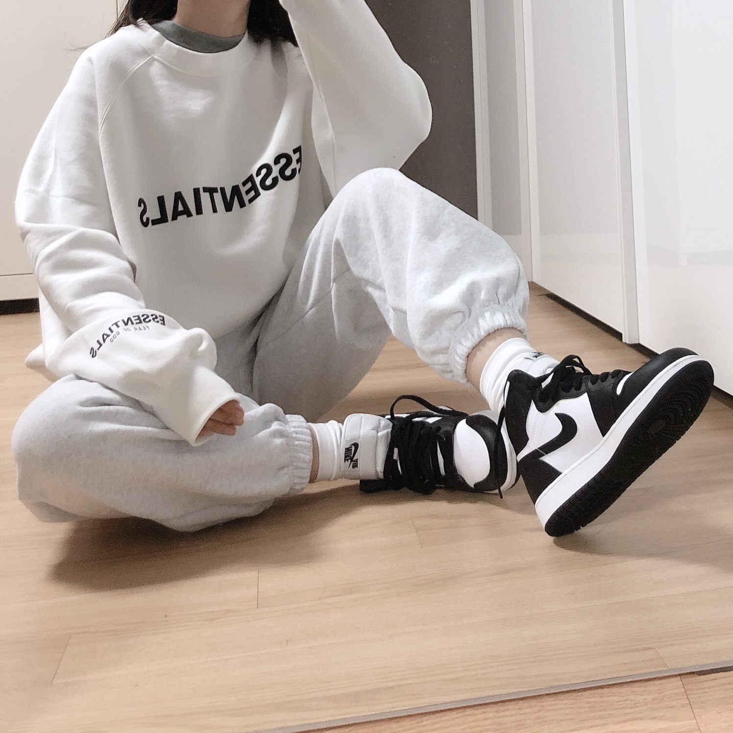 (GS) Jordan 1 Retro High OG Black White 2014 착용 스타일 - 1