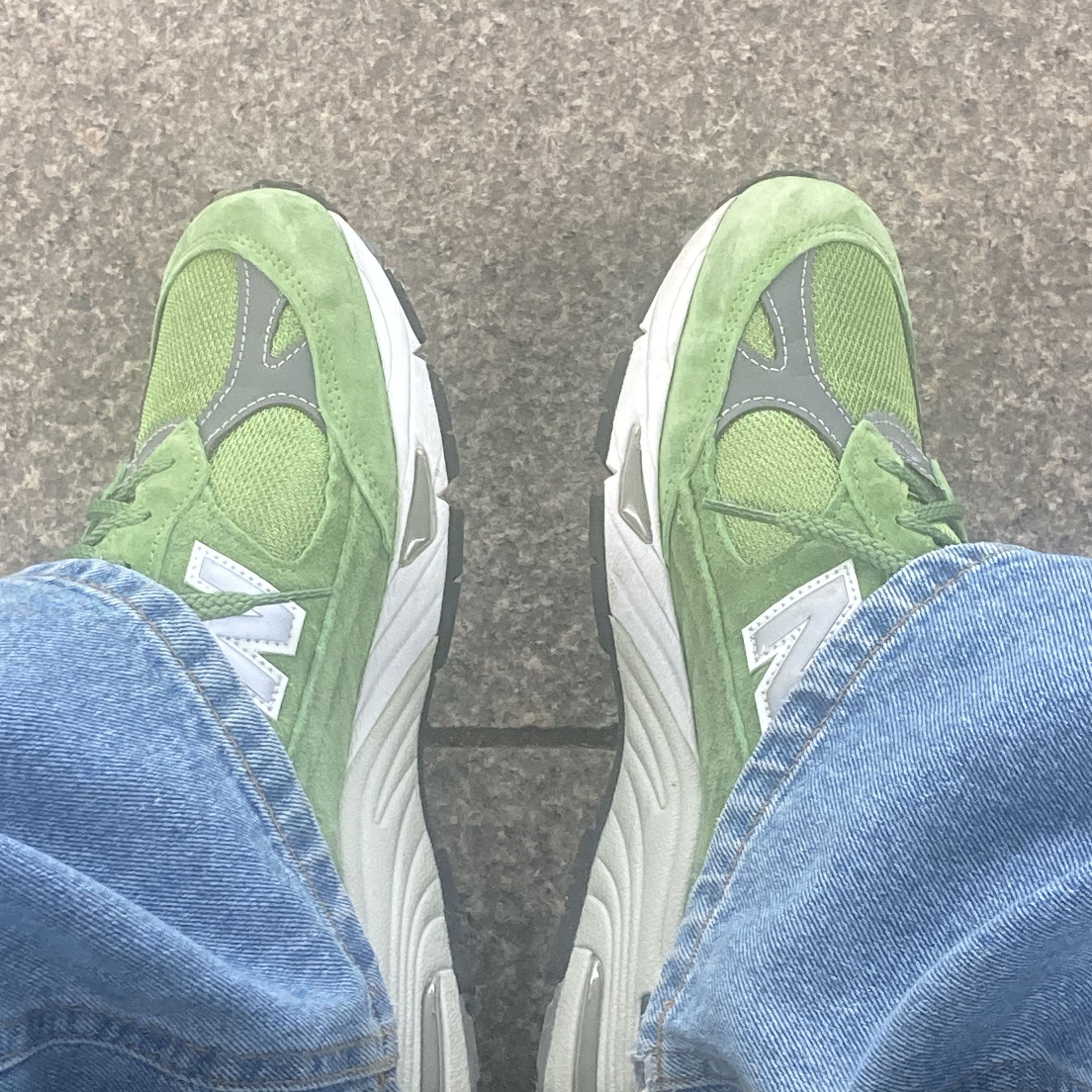 New Balance 991 Made in UK Bright Green 착용 스타일