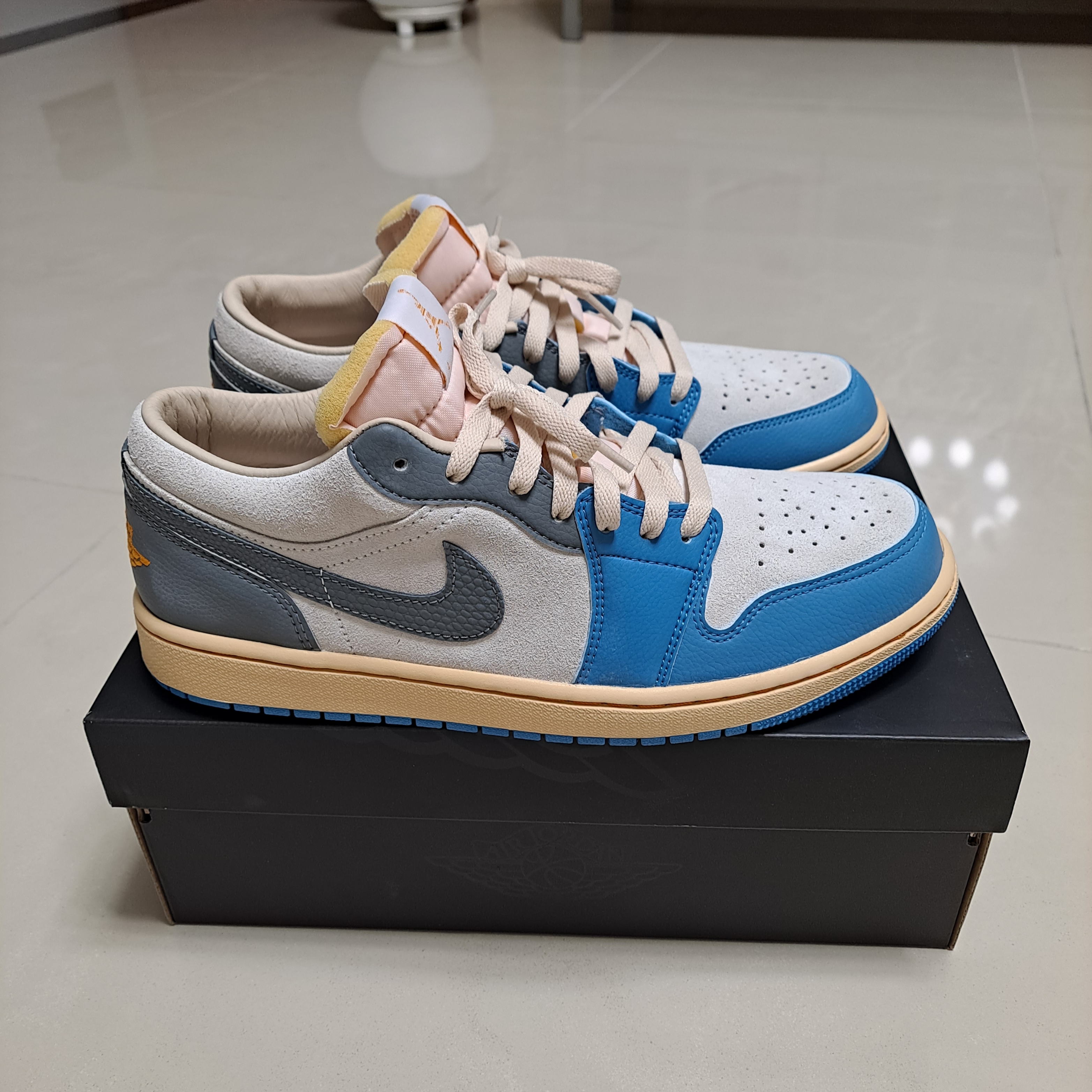Jordan 1 Low SE Tokyo 96 착용 스타일 - 3