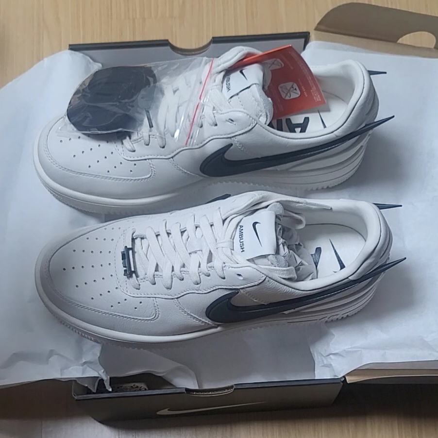 Nike x Ambush Air Force 1 Low SP Phantom 착용 스타일