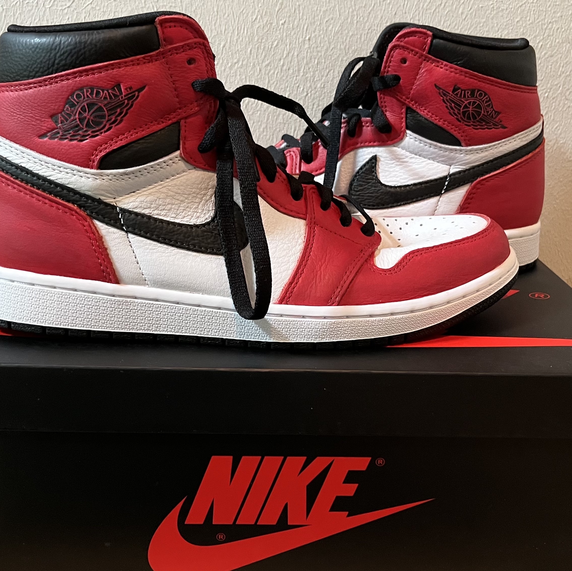 Jordan 1 Retro High OG Light Fusion Red 착용 스타일 - 4
