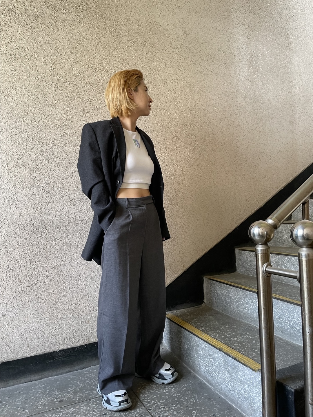 Zara x Ader Error Oversized Wool Blazer Dark Grey 착용 스타일 - 1