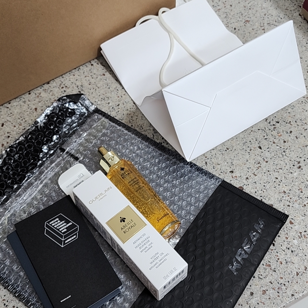 Guerlain Abeille Royale Advanced Youth Watery Oil 50ml 착용 스타일