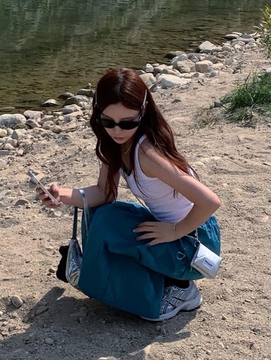 Open Yy Black Rabbit Keychain Black, Asics Gel-1130 White Black 착용 스타일