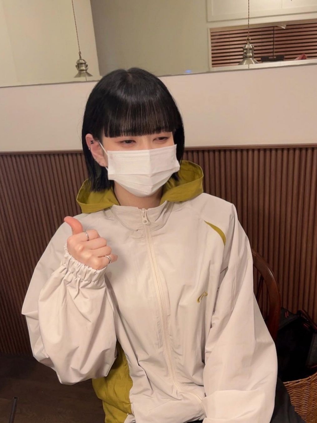Art Of Field Packable Hooded Half Jacket Ivory 착용 스타일
