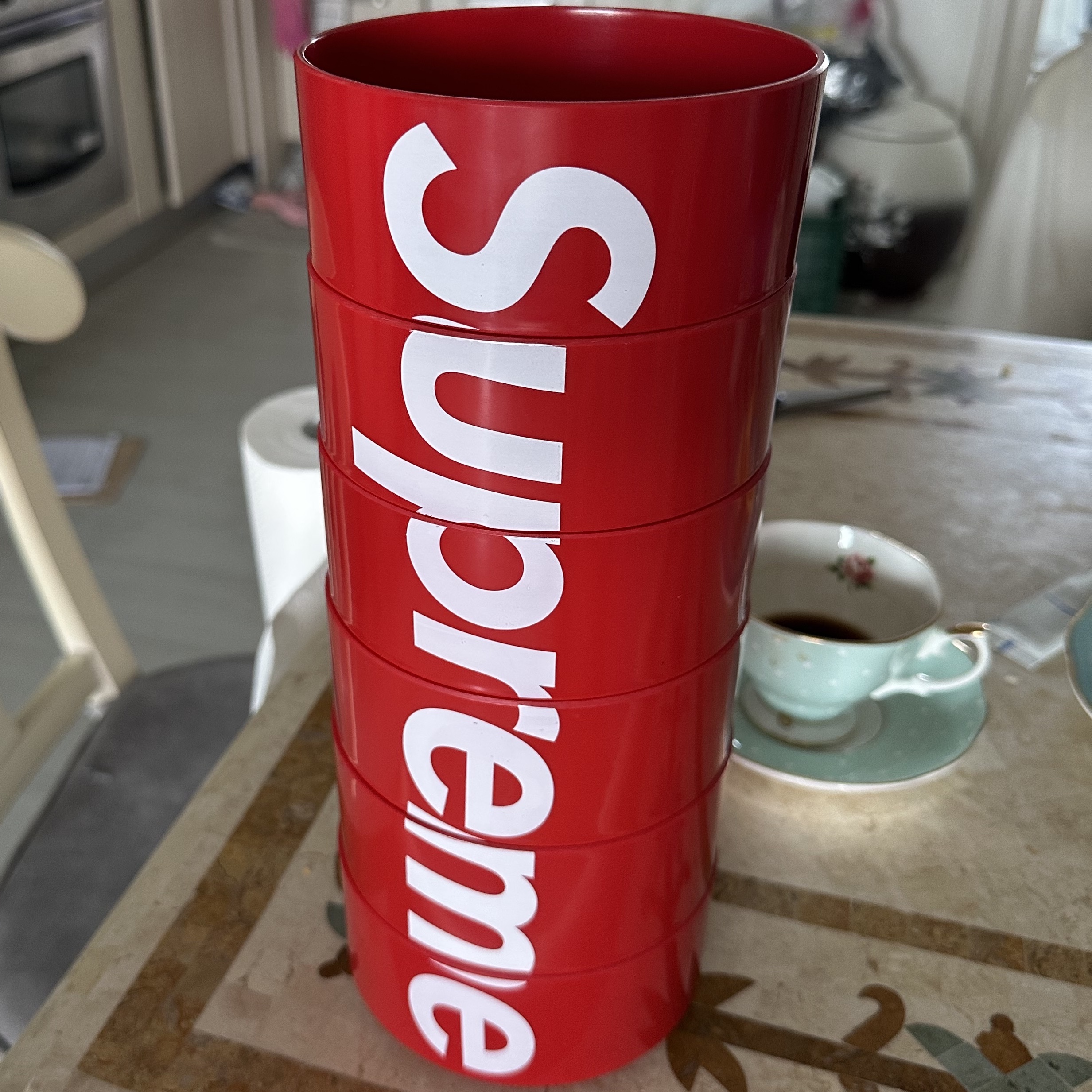 Supreme x Heller Bowls Red (Set of 6) - 23SS 착용 스타일