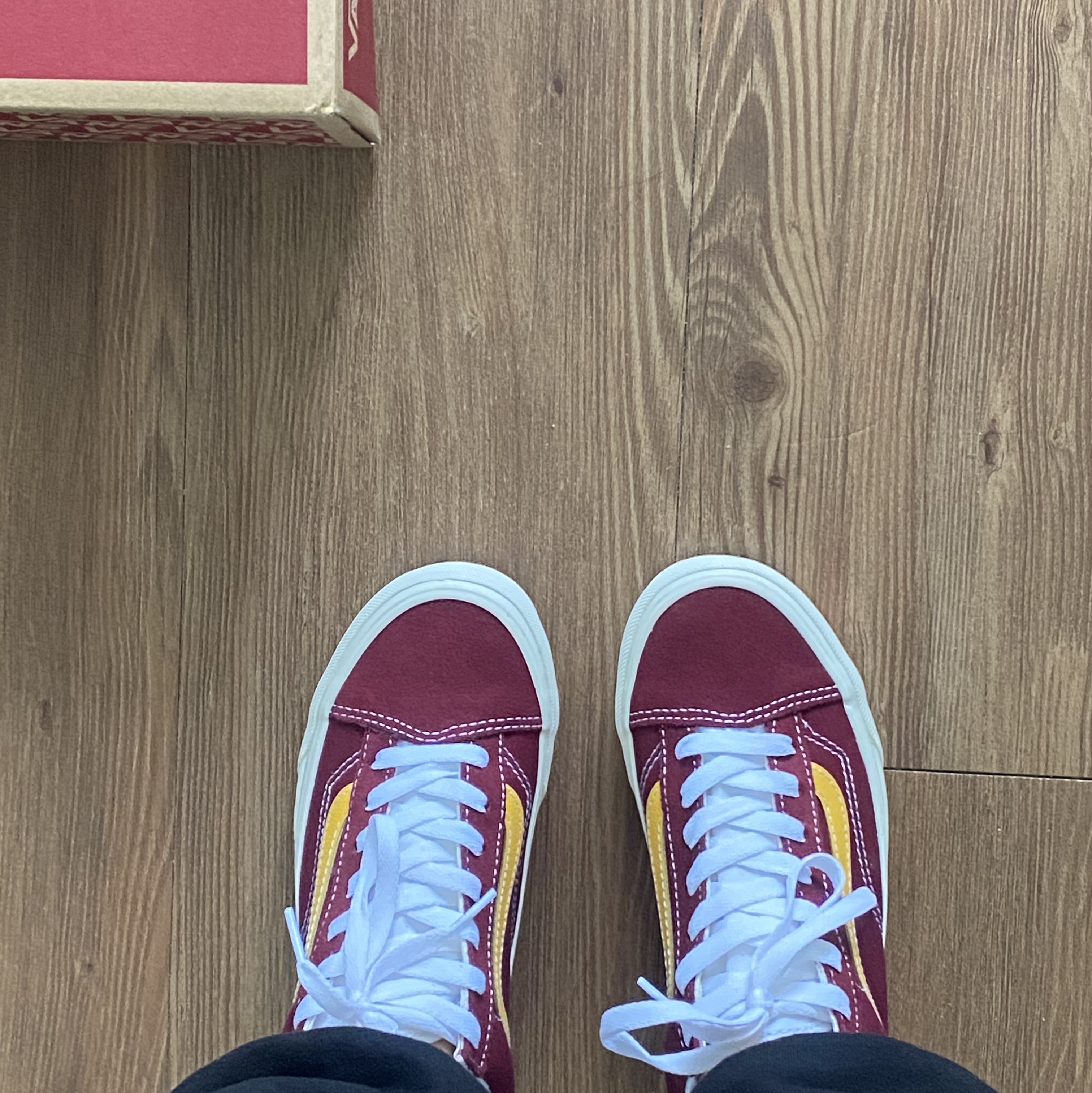 Vans Style 36 Suede Canvas Tawny Port 착용 스타일 - 3