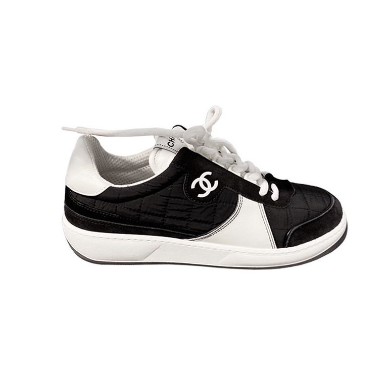 (W) Chanel Sneakers Fabric Suede Calfskin & Black White 착용 스타일