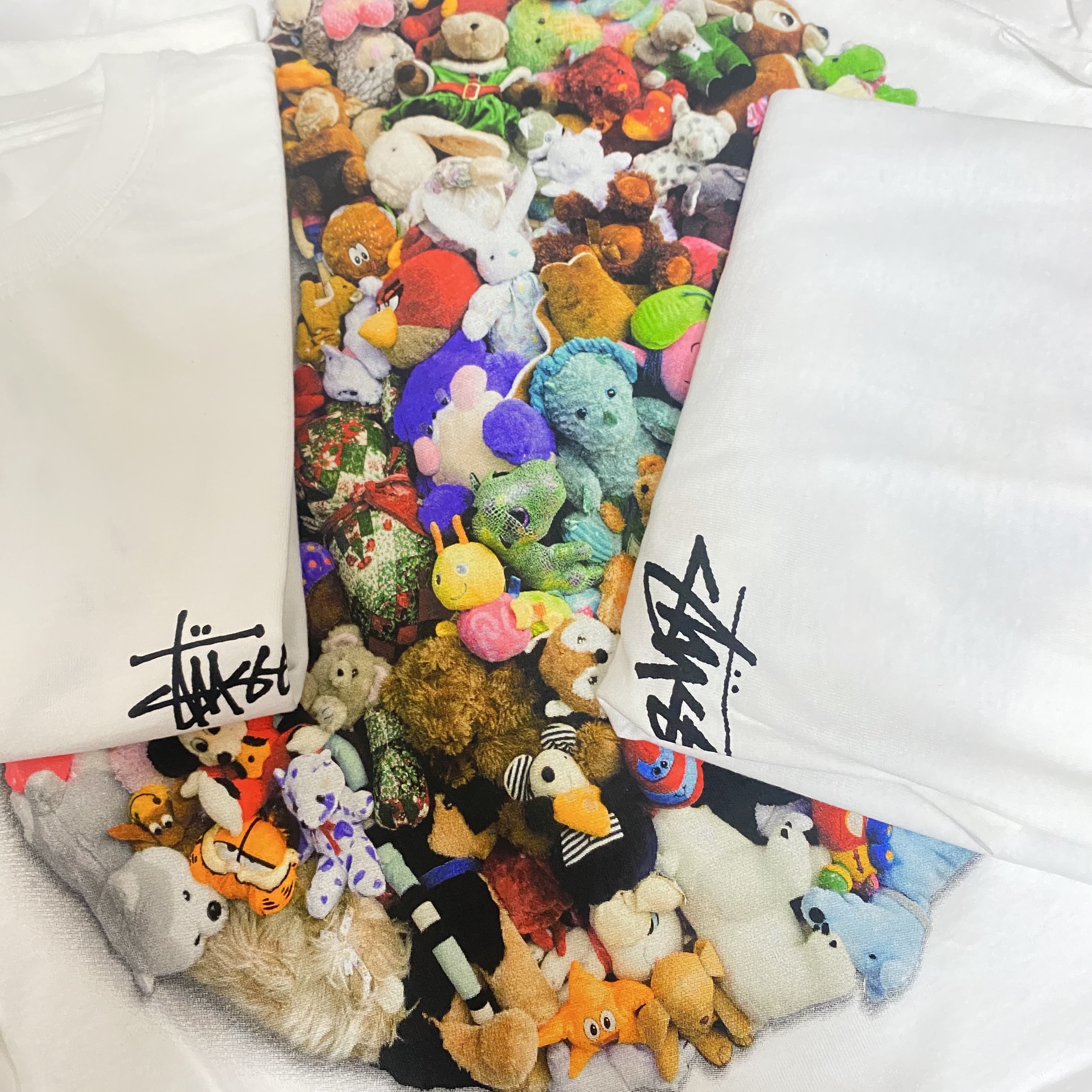 Stussy Plush T-Shirt White, Stussy Melted T-Shirt White 착용 스타일