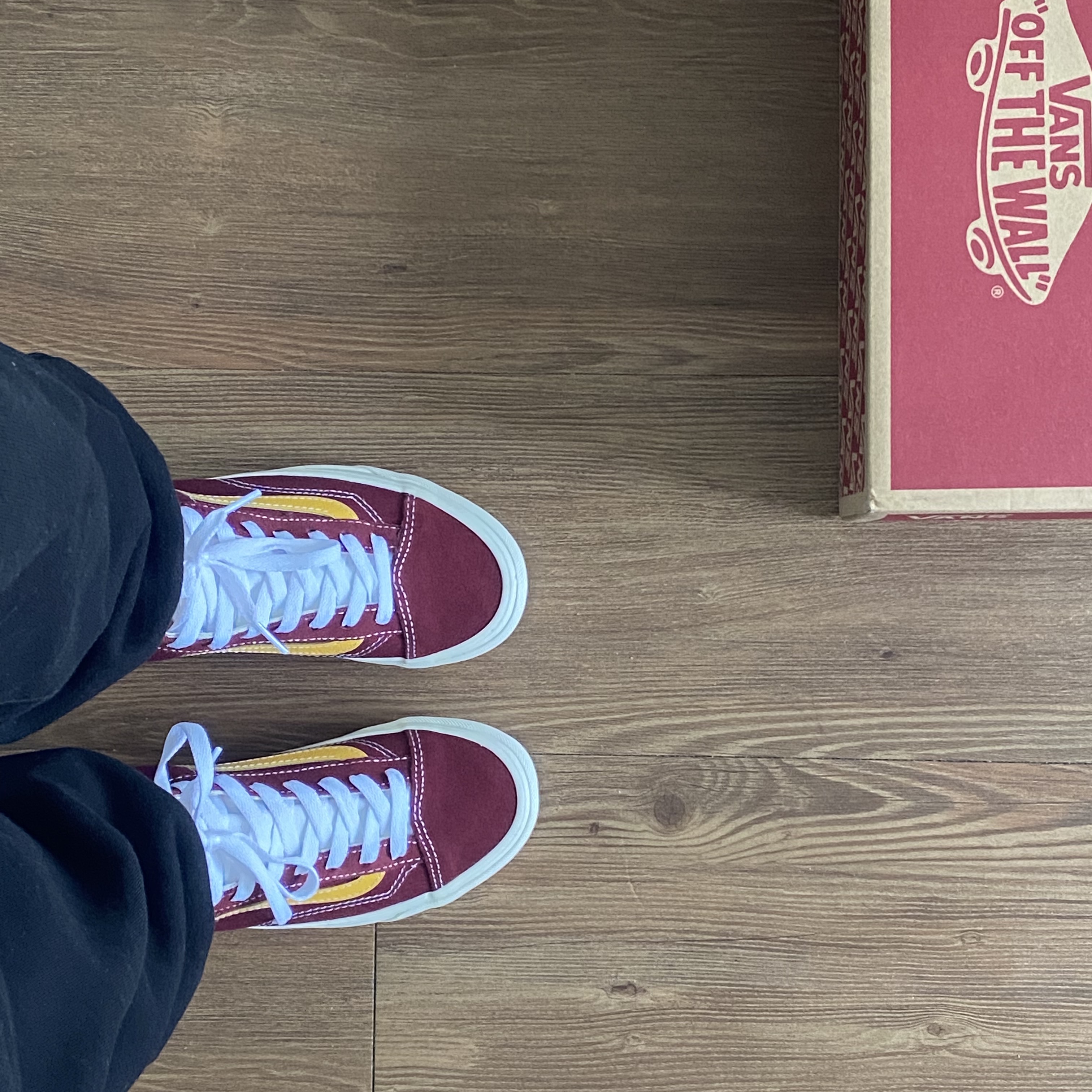 Vans Style 36 Suede Canvas Tawny Port 착용 스타일 - 1