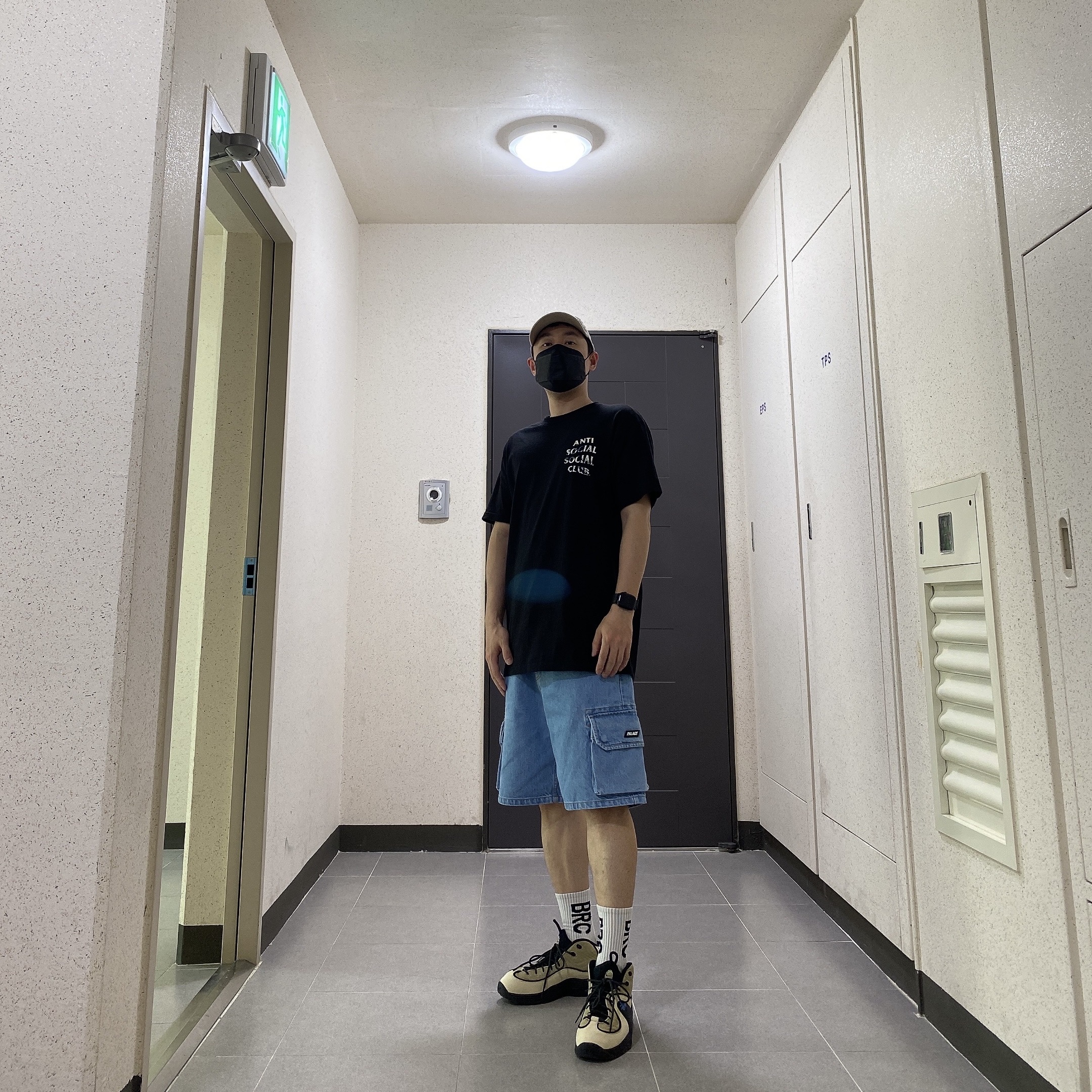Nike x Stussy Air Penny II Rattan and Limestone 착용 스타일