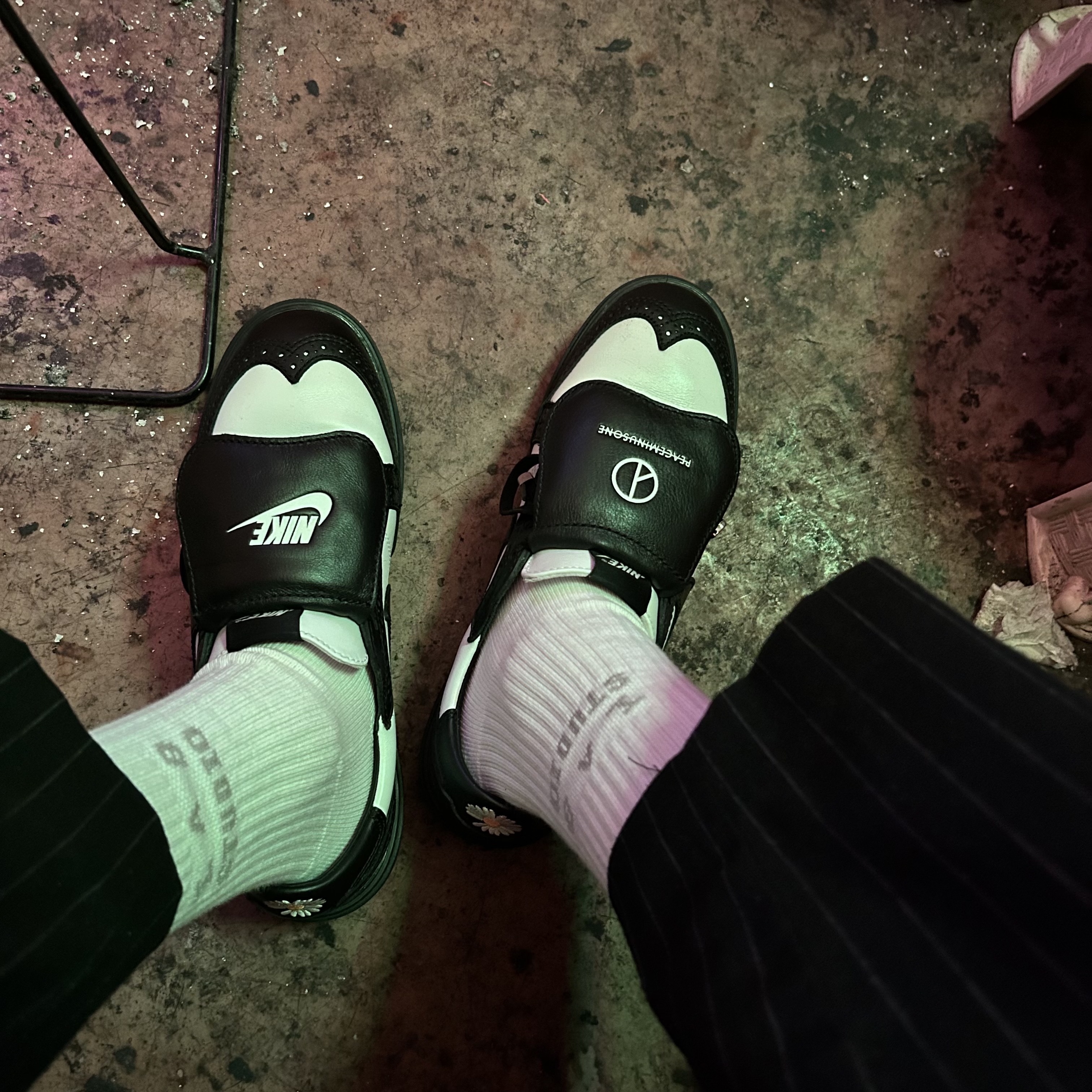 IAB Studio Socks White Set, Nike x Peaceminusone Kwondo1 Black and White 착용 스타일