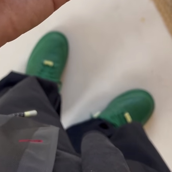 Nike x Ambush Air Force 1 Low SP Pine Green and Citron 착용 스타일