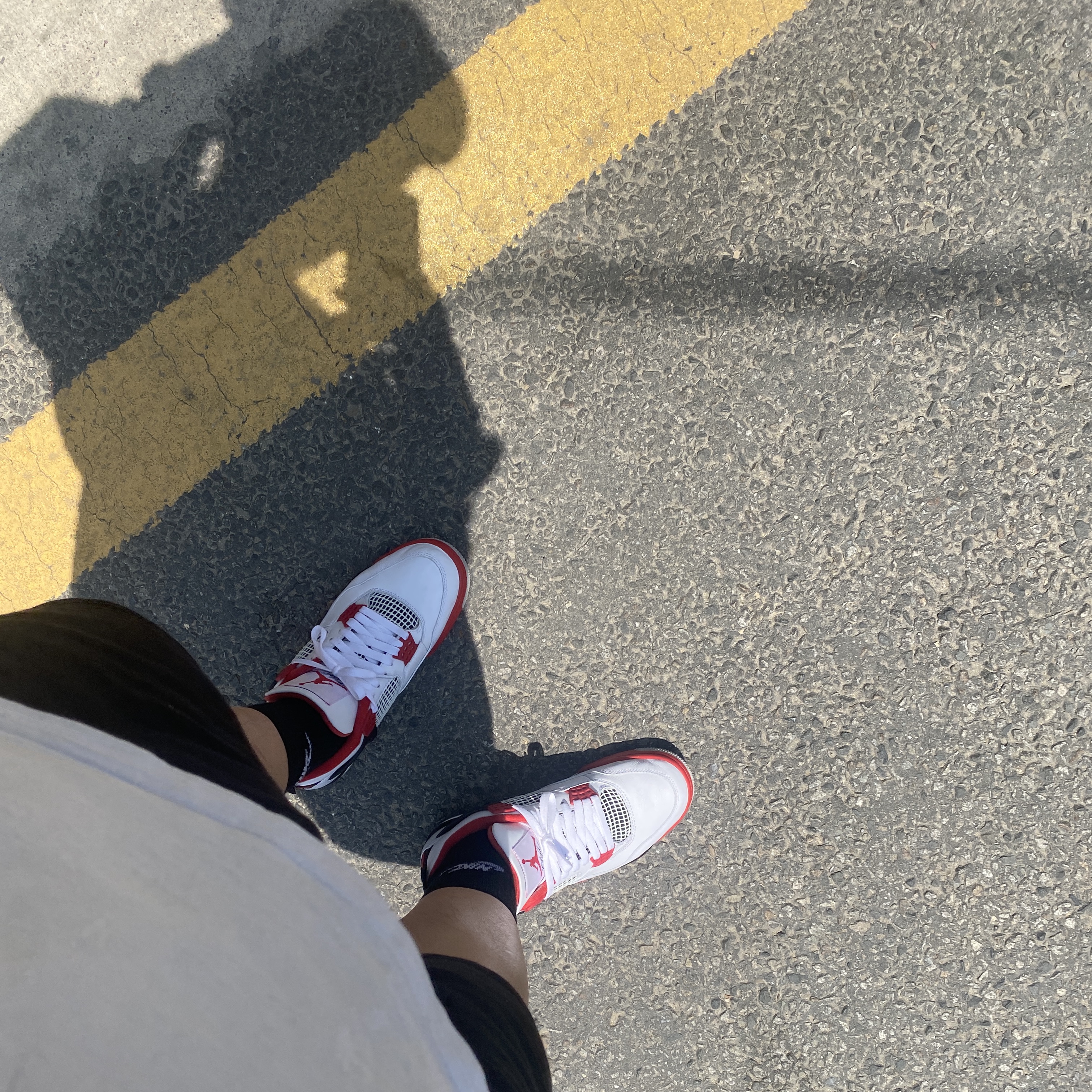 Jordan 4 Retro OG Fire Red 2020 착용 스타일